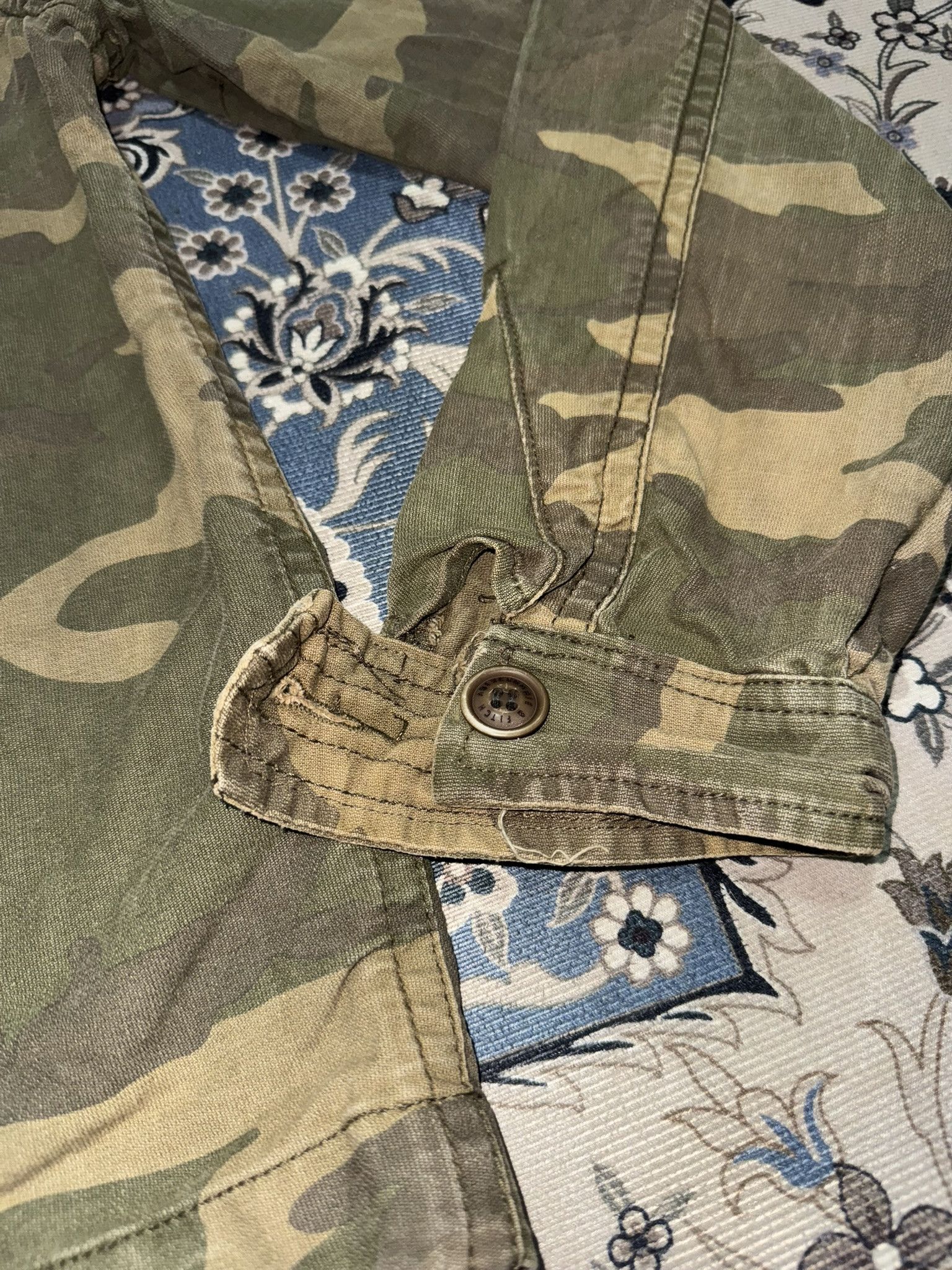 Abercrombie & Fitch × Vintage Vintage Abercrombie & Fitch Sentinel Jacket Camo Distressed Size US L / EU 52-54 / 3 - 5 Thumbnail