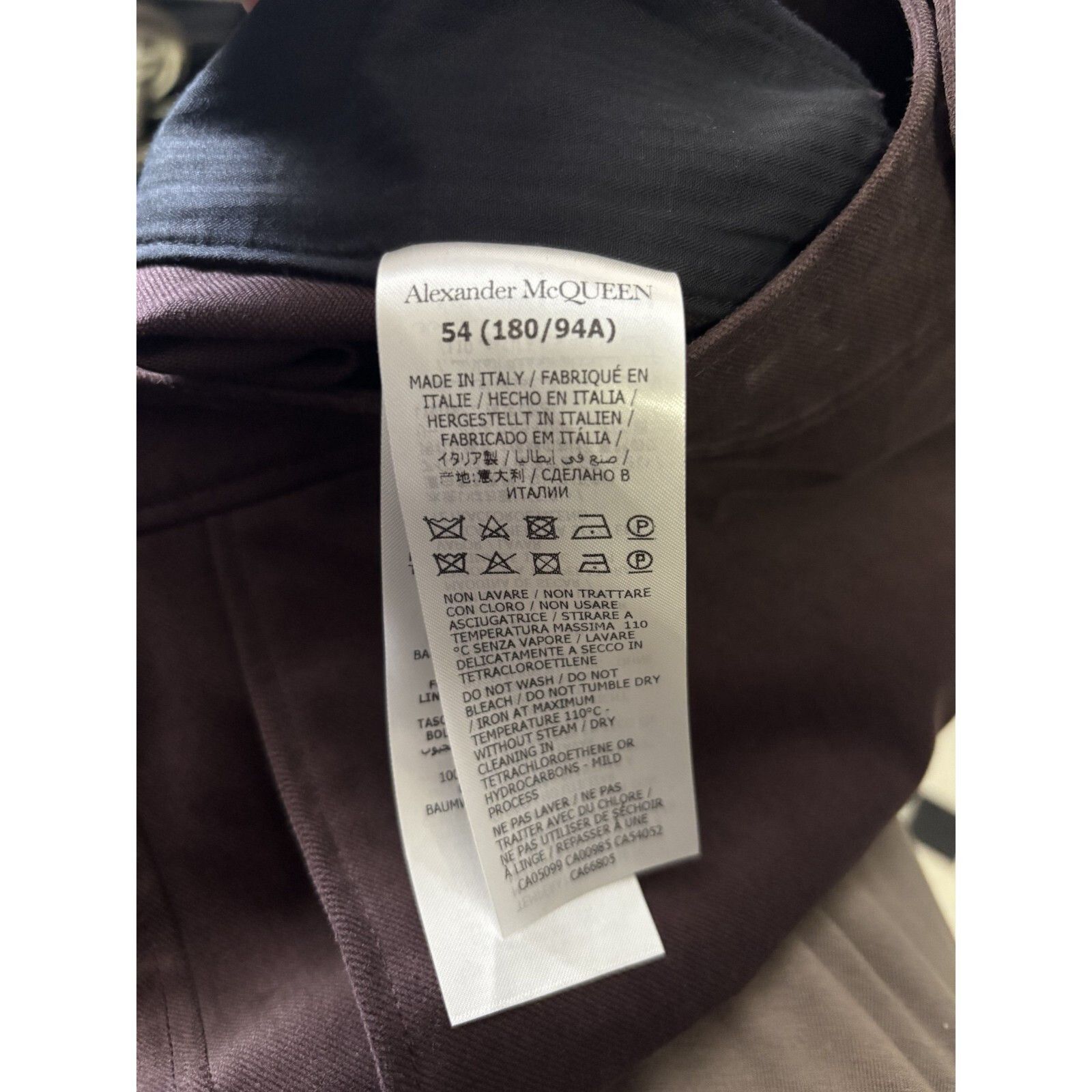 Alexander McQueen New Alexander Mcqueen Corduroy Men Shorts Size 54/XXL Size US 38 / EU 54 - 9 Thumbnail