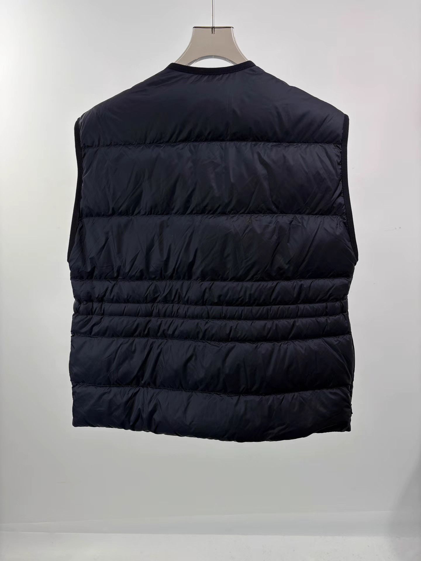 Moncler MONCLER NAI Goose Down Vest Size US XL / EU 56 / 4 - 2 Thumbnail