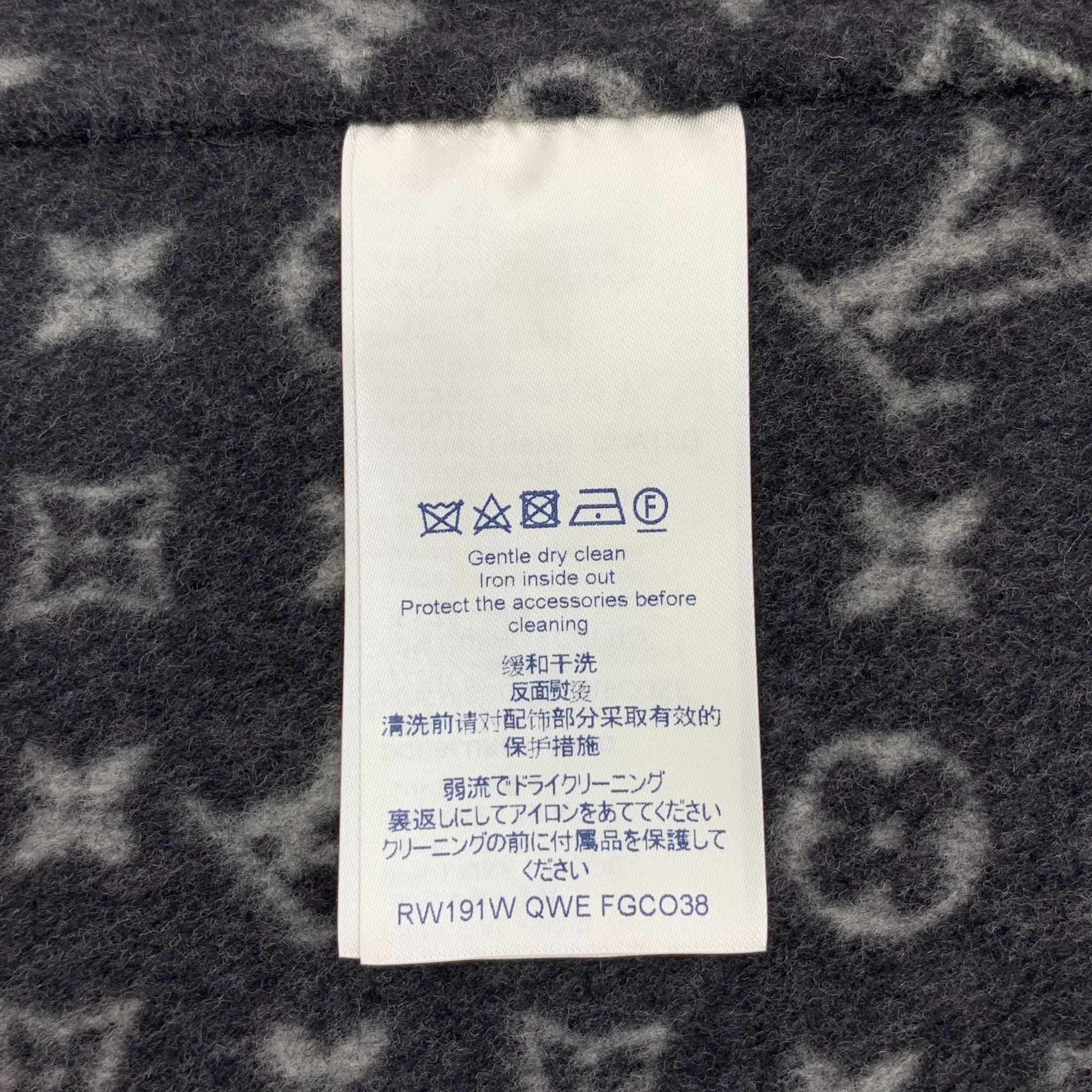 Louis Vuitton LOUIS VUITTON Dark Grey Wool & Silk Cape Coat With Monogram Size S / US 4 / IT 40 - 5 Thumbnail
