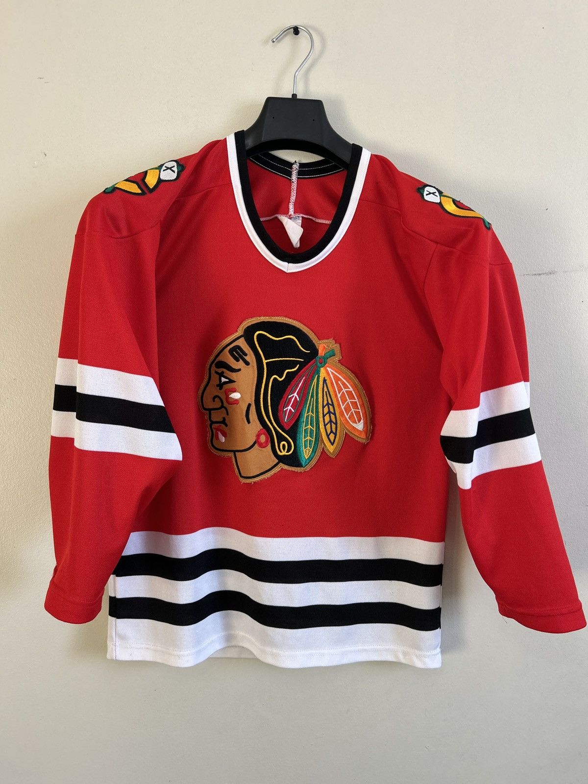 NHL Vintage CCM Chicago Blackhawks NHL Jersey Size US S / EU 44-46 / 1 - 1 Thumbnail