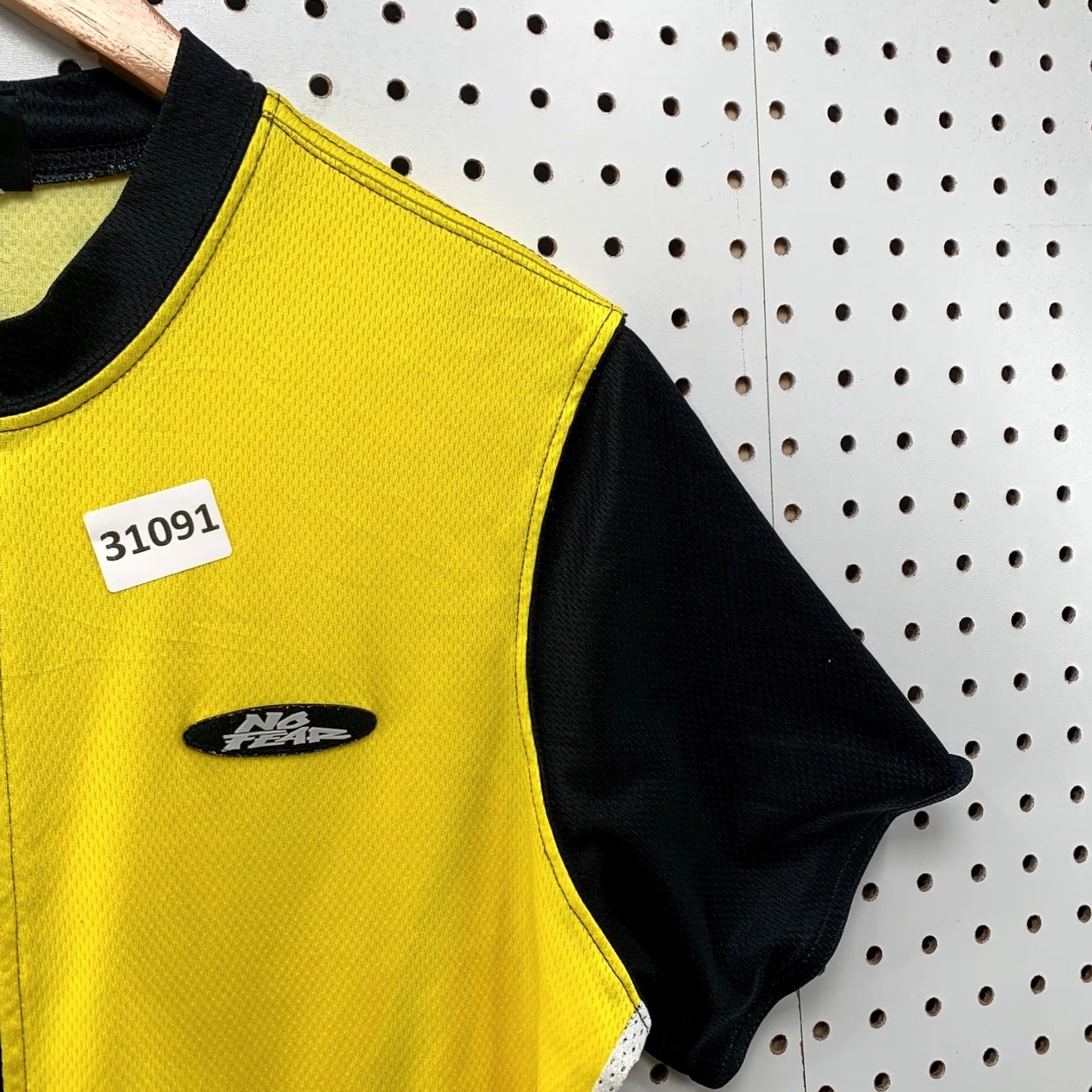 No Fear VINTAGE No Fear Shirt Mens Medium Yellow Black 1/2 Zip Pullover Cycling Activewear Size US M / EU 48-50 / 2 - 6 Thumbnail