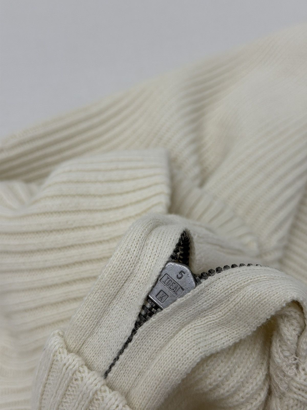 Polo Ralph Lauren Polo Jeans Co. Ralph Lauren MFG Cream Standard Issue Ribbed Size US L / EU 52-54 / 3 - 9 Thumbnail