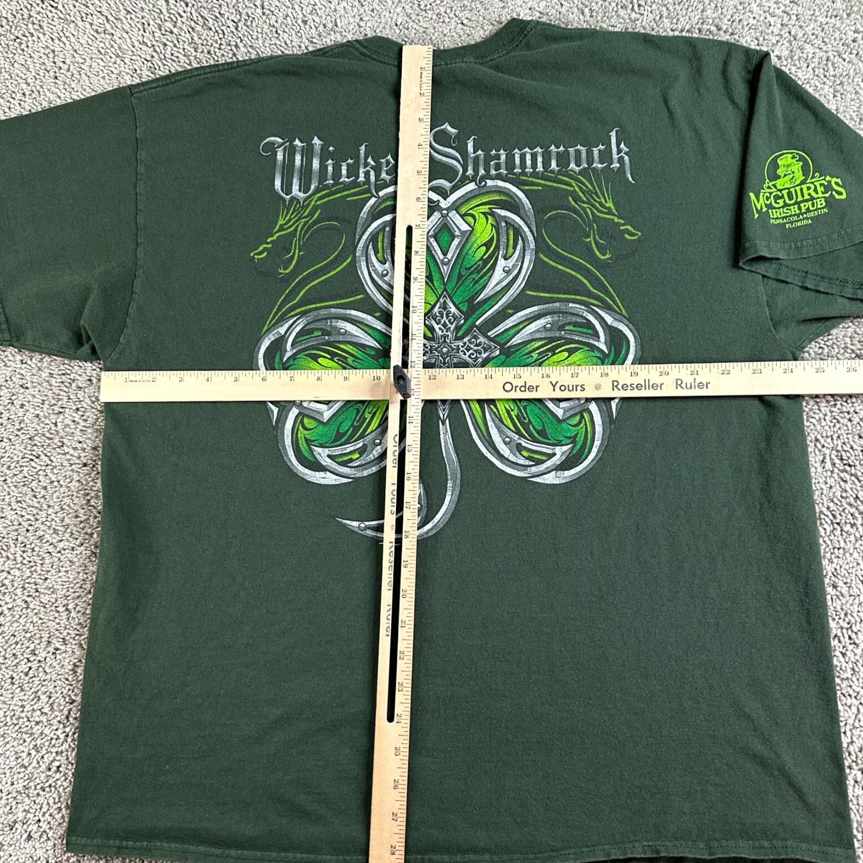 Gildan Wicked Shamrock Shirt Mens 2XL Green Gray Irish Heritage Short Sleeve T-Shirt Size US XXL / EU 58 / 5 - 6 Thumbnail