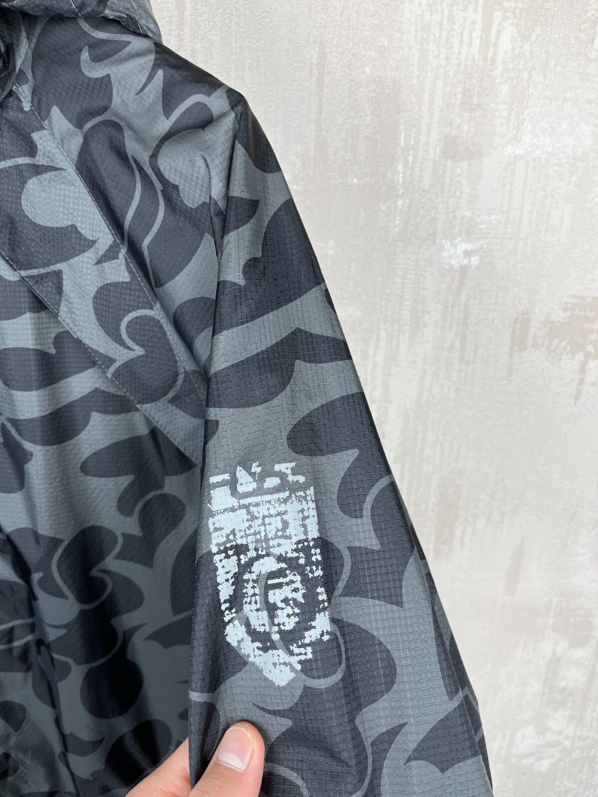 Other Fly53 Hooded Windbreaker Nylon Camo? Jacket Lightly Padded Size US L / EU 52-54 / 3 - 9 Thumbnail