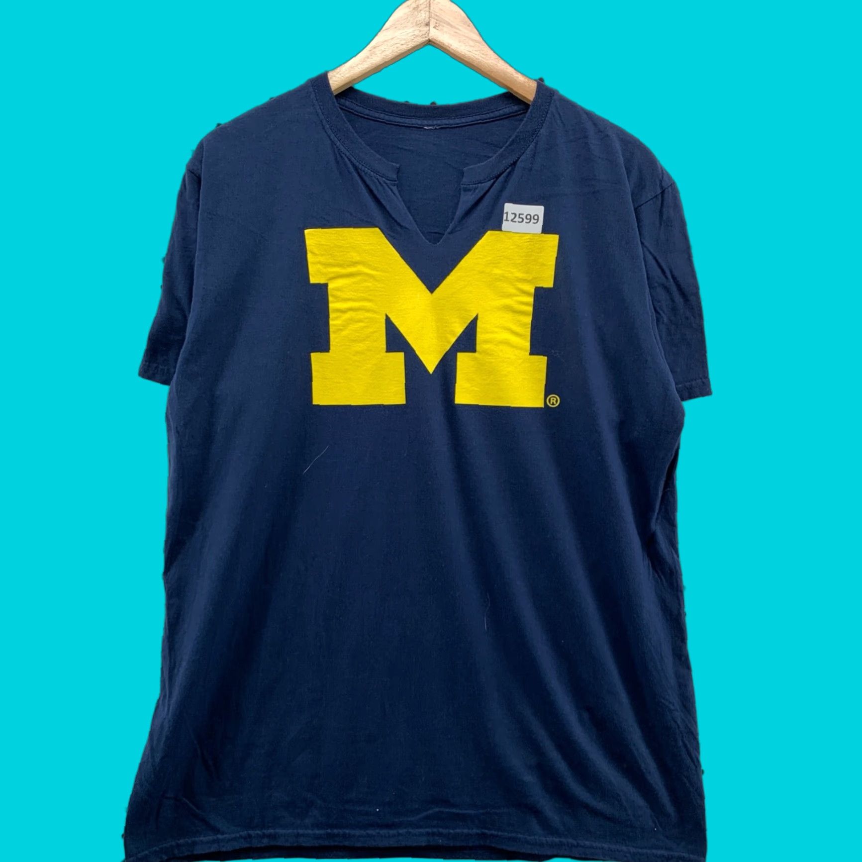 Vintage Michigan Go Blue Forever Cut V-neck Shirt XL Large Men Blue Logo Sports 90s? Size US XL / EU 56 / 4 - 1 Thumbnail