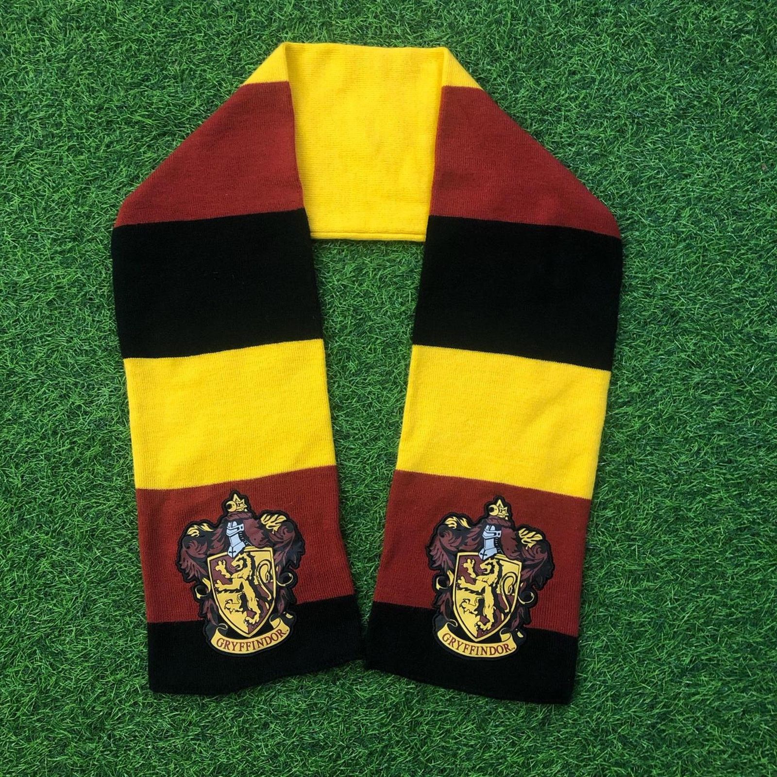 Other Retro Harry Potter Gryffindor Embroidered Crest Scarf Size ONE SIZE - 1 Thumbnail