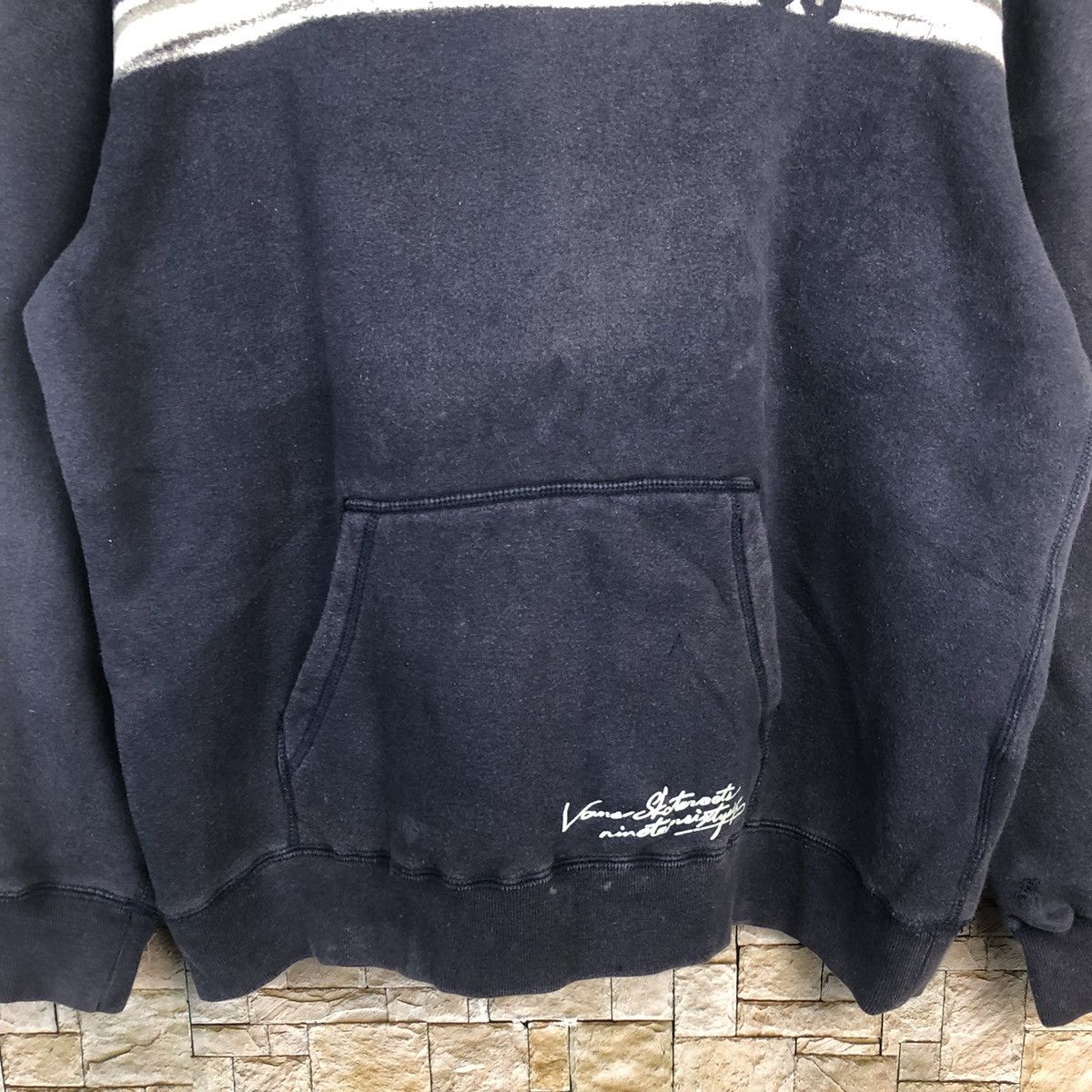 Vans Vans vintage Dark Blue sweatshirt Hoodie #A205 Size US L / EU 52-54 / 3 - 6 Thumbnail