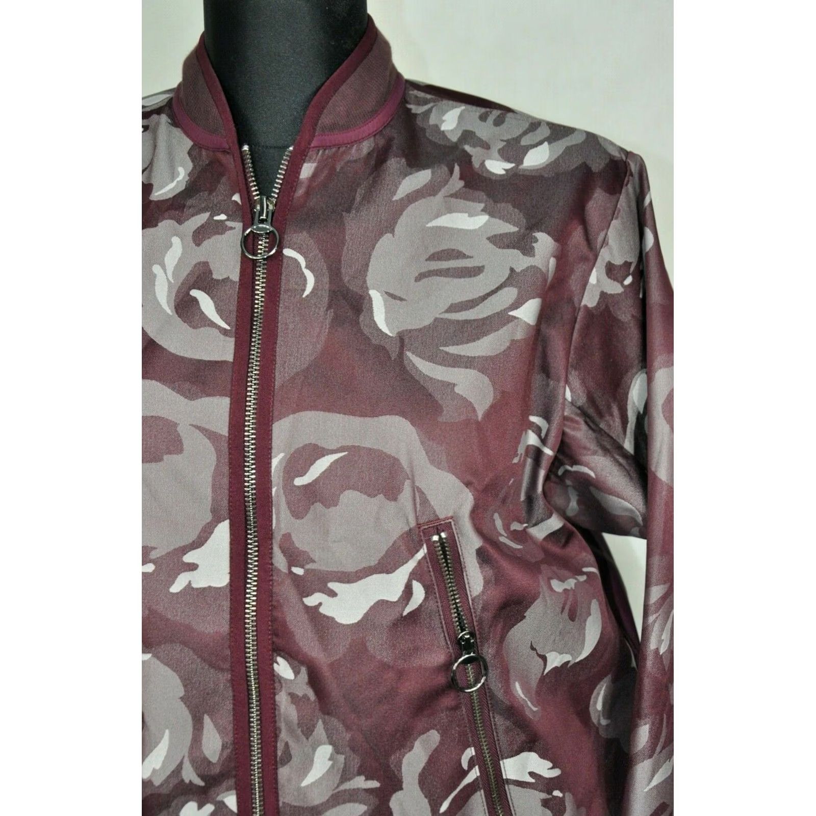 Stella McCartney Adidas by Stella McCartney Yoga Flower Jacket Women's 36 Jacket Floral Multicolor Size 36 Womens Flower Pattern Front Button Long Sleeve Jacket Size XS / US 0-2 / IT 36-38 - 6 Thumbnail