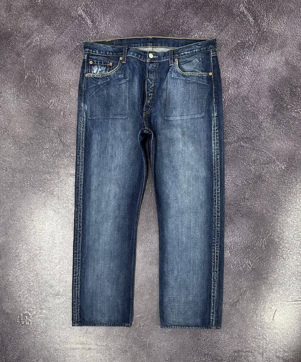Levi's × Vintage Vintage Levi’s 501 Straight Fit Faded Blue Denim Jeans Size US 38 / EU 54 - 2 Thumbnail