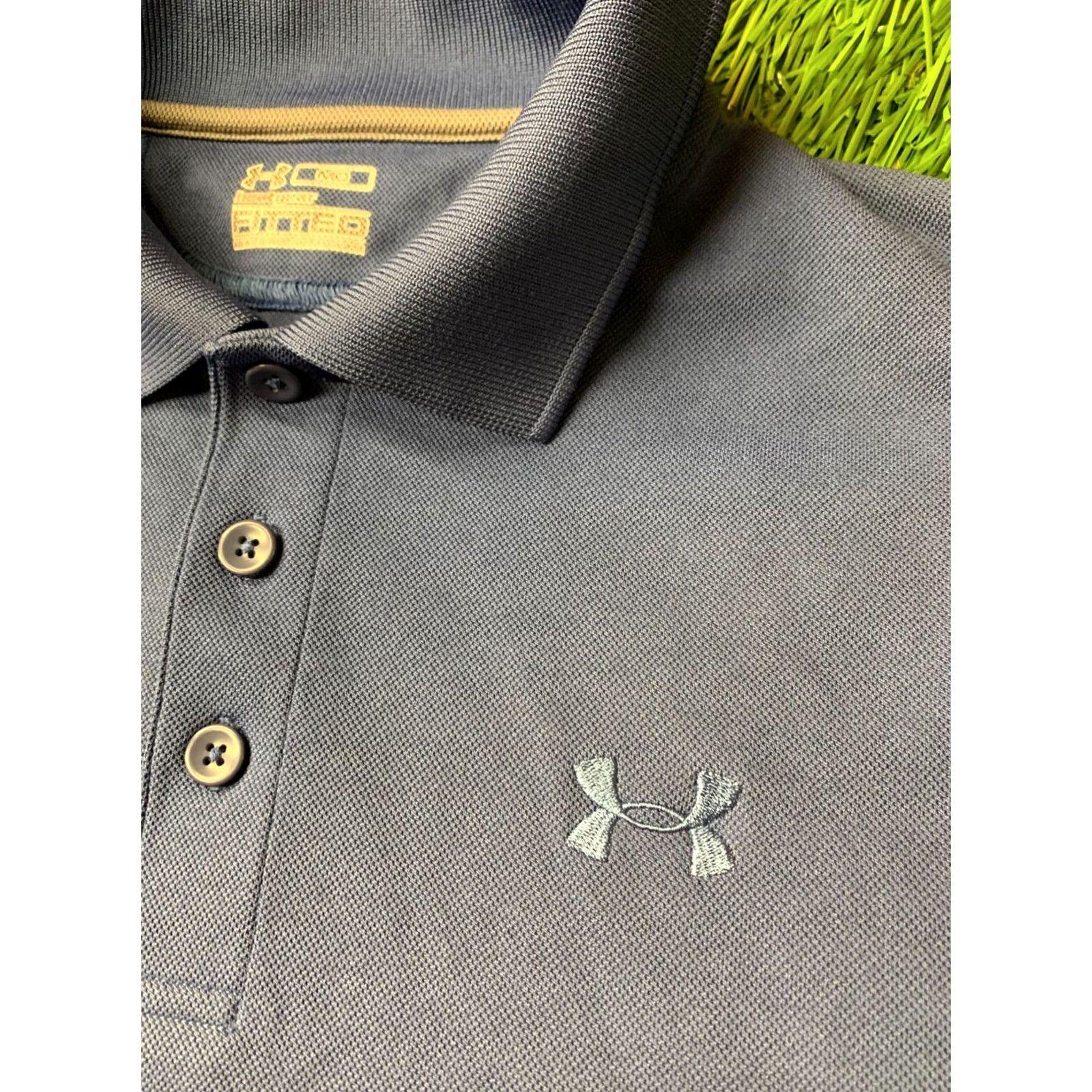 Under Armour UNDER ARMOUR HEATGEAR Polo Shirt Men 2011 Size M Navy Blue Short Sleeve Classic Fit Shirt Size US M / EU 48-50 / 2 - 3 Thumbnail
