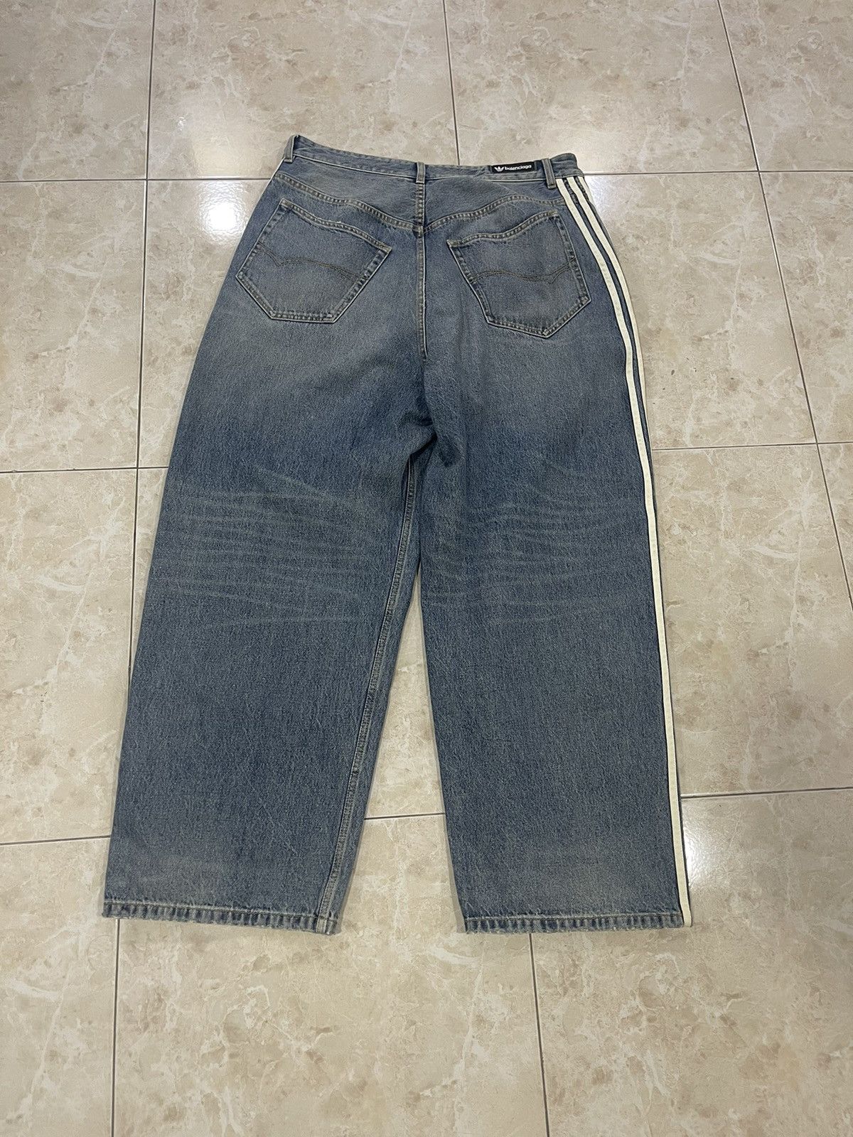Adidas × Balenciaga Balenciaga x Adidas Oversized Jeans Size US 35 - 2 Thumbnail