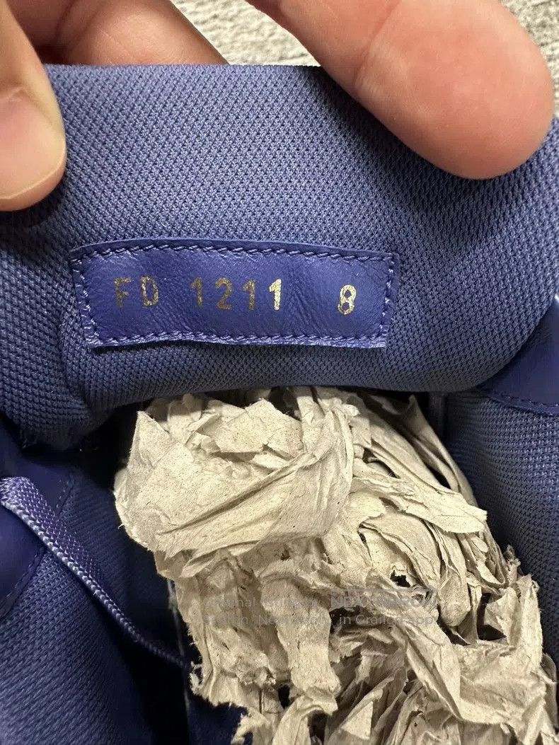 Louis Vuitton LV Blue Pink Gradient Sneakers US8. Size US 8 / EU 41 - 6 Thumbnail