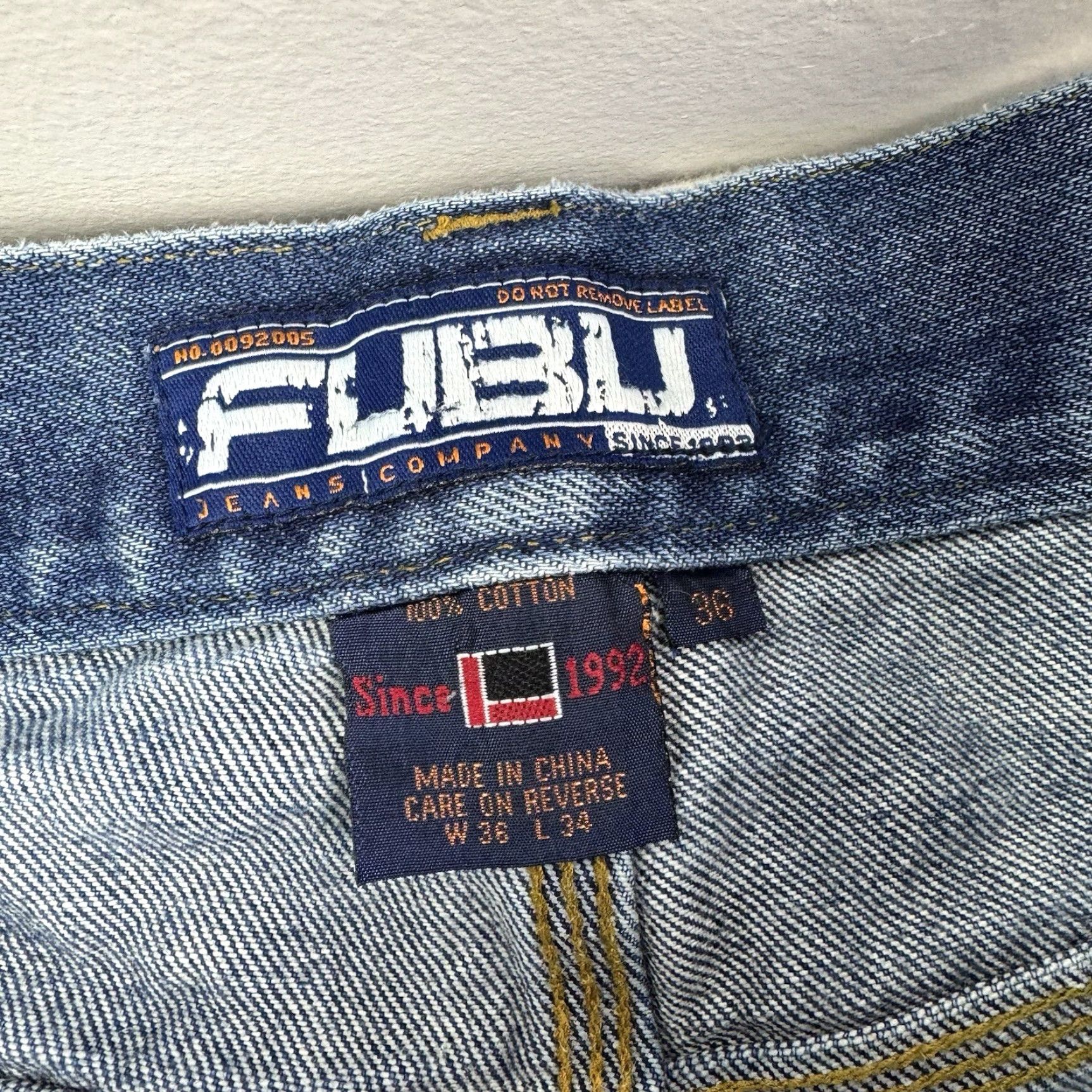 Fubu VINTAGE FUBU Jeans Cargo Baggy 36x34 Adult Blue 90s Y2K Grunge Hip Hop Hipster Wide-Leg Mens Size US 36 / EU 52 - 7 Thumbnail