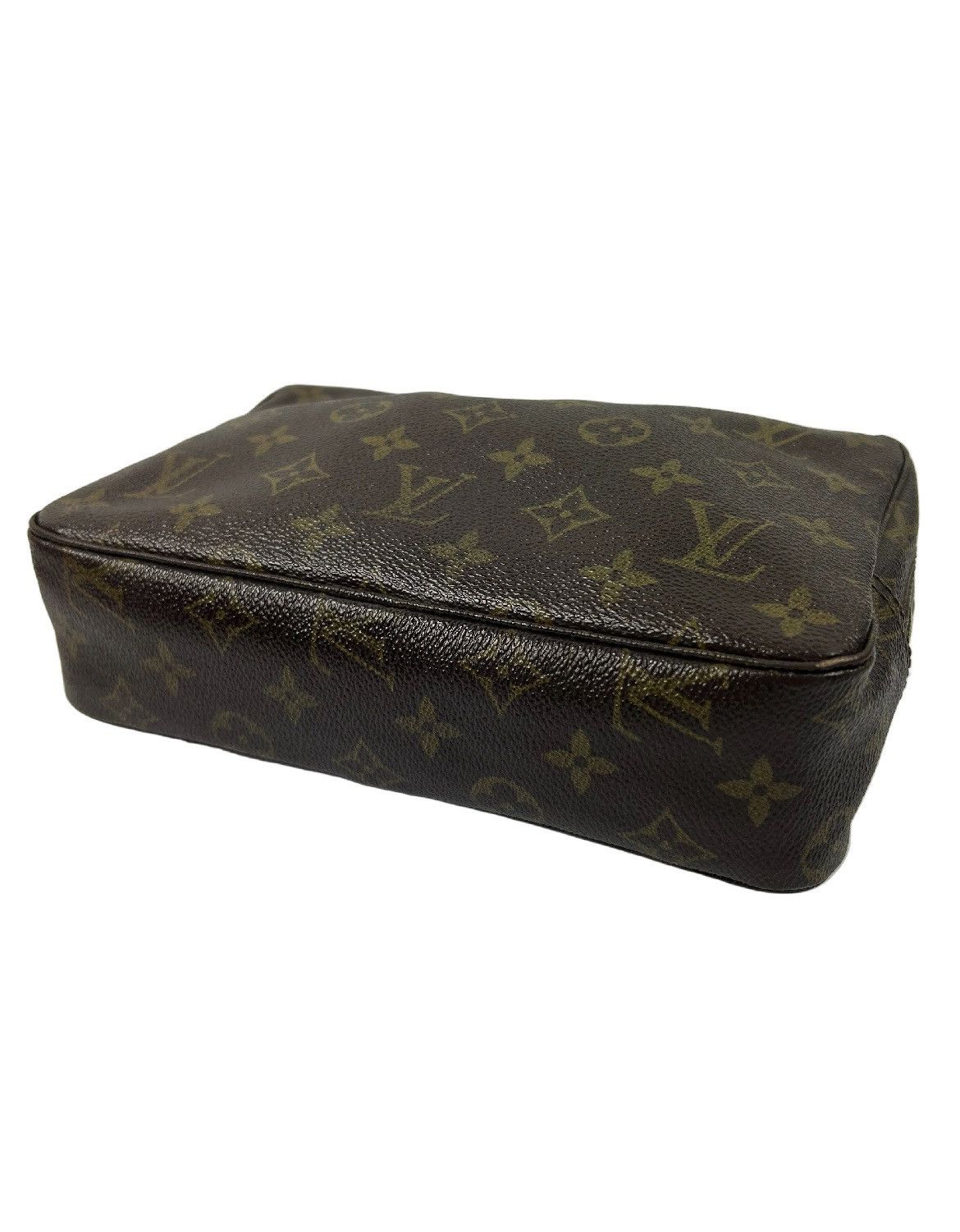 Louis Vuitton Louis Vuitton Monogram Toiletry Bag Size ONE SIZE - 2 Thumbnail