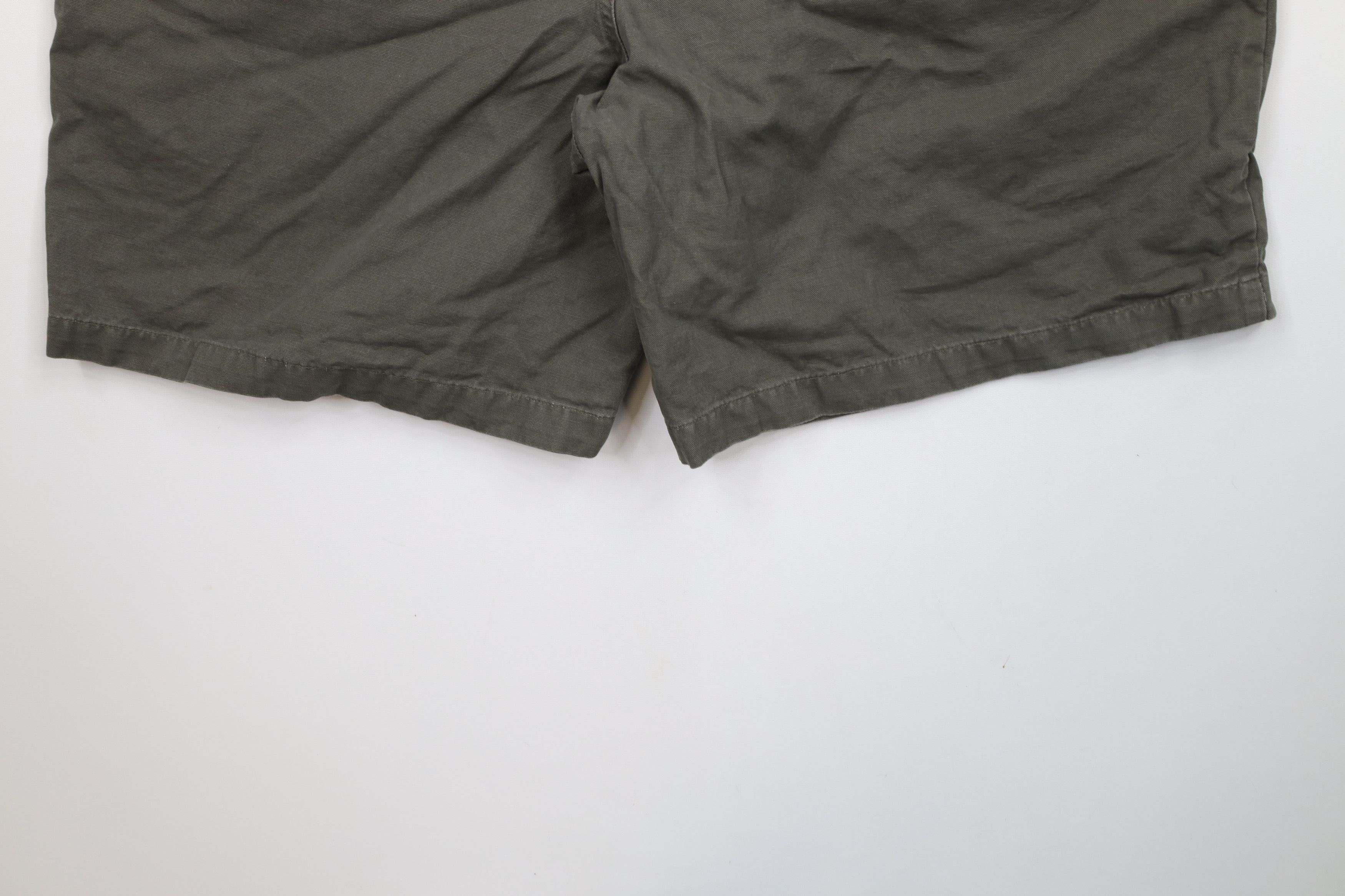 Columbia × Vintage Vintage Columbia Spell Above Knee Canvas Cargo Shorts Green Size US 40 / EU 56 - 11 Thumbnail