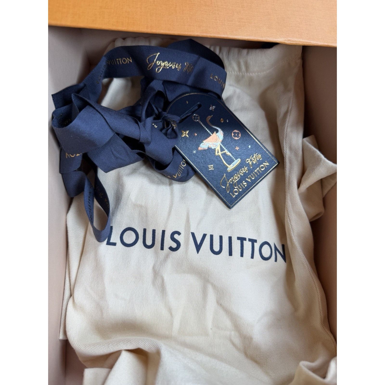 Louis Vuitton Size 36/6 - Louis Vuitton LV Rush Grey Sneakers NEW! Size US 6 / IT 36 - 12 Thumbnail