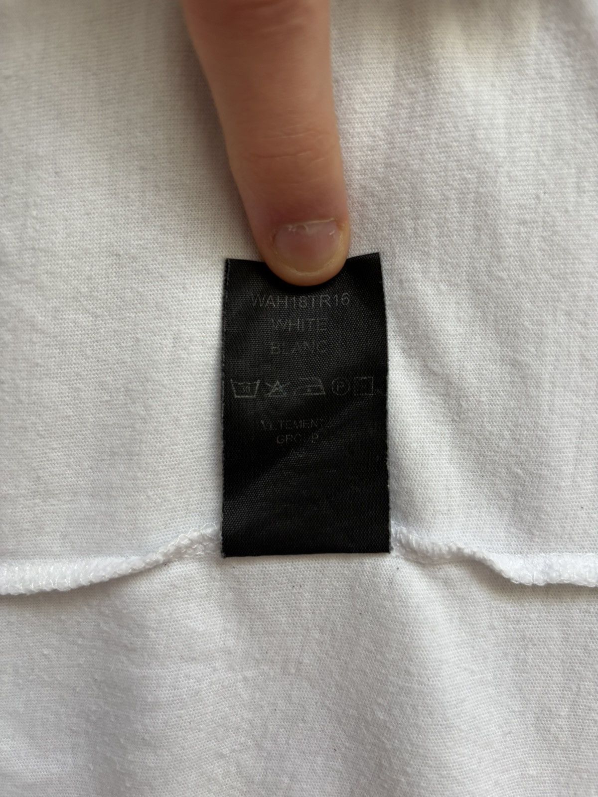 Vetements Vetements Staff Tee - AH18 Size US M / EU 48-50 / 2 - 9 Thumbnail