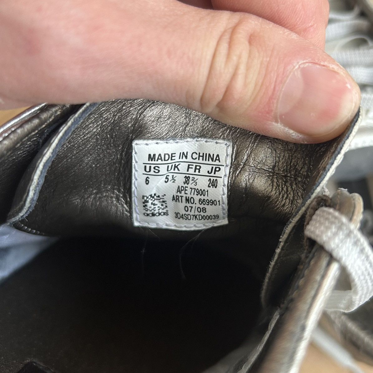 Adidas × Y-3 Vintage Adidas Yohji Yamamoto Y-3 Silver Sneakers Size US 7.5 / IT 37.5 - 12 Thumbnail