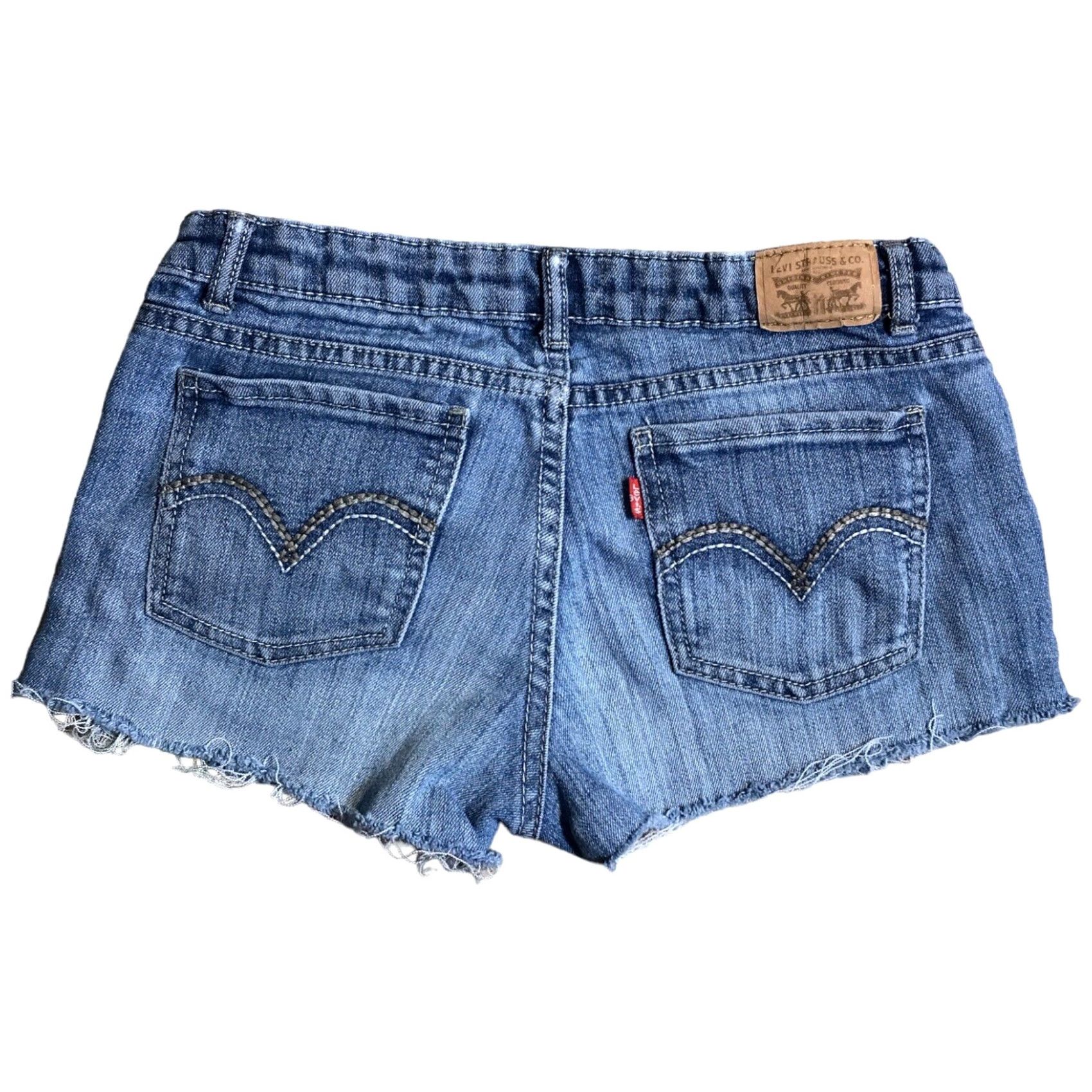 Levi's Levi's Shorts Women Slim Cut-Off Light Blue Denim 2 Inseam 26 Inseam 5-Pocket Zip Button Logo Size 26" / US 2 / IT 38 - 2 Thumbnail