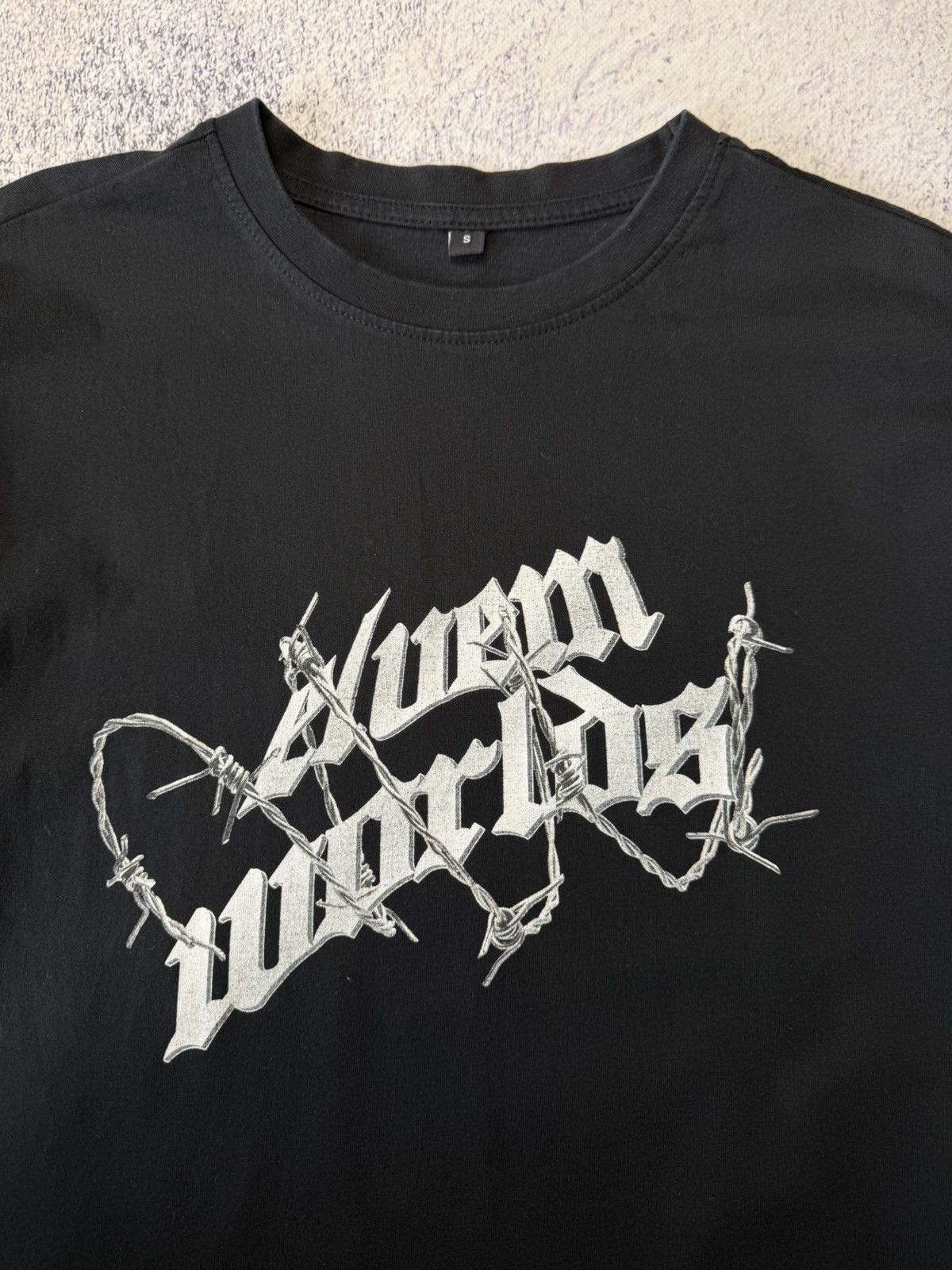 Vintage Vintage Eluem Luorlos T Shirt Y2K Size US S / EU 44-46 / 1 - 9 Thumbnail