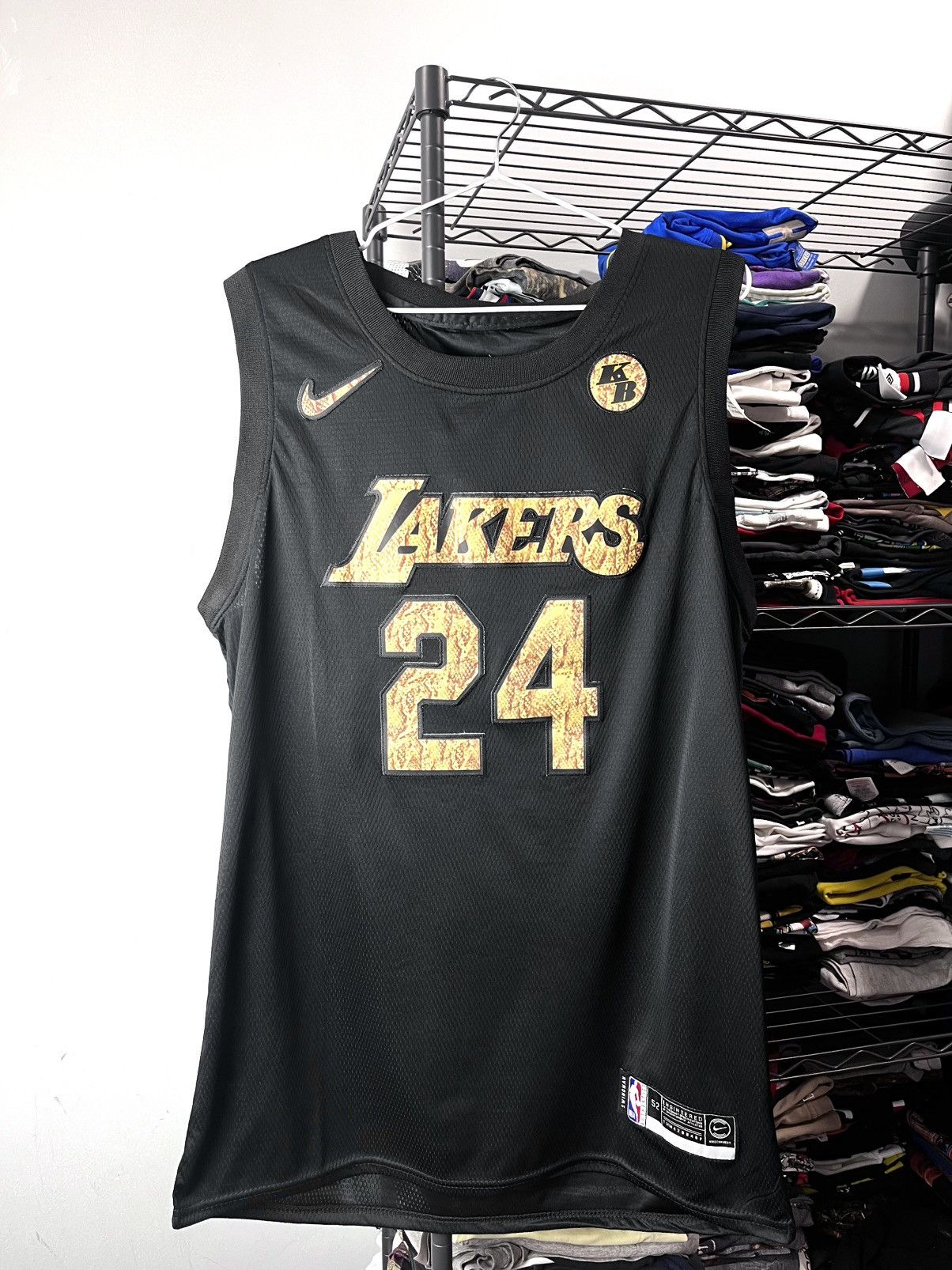 Nike Vintage Nike Lakers Bryant 24 Number Jersey Sleeveless Size US L / EU 52-54 / 3 - 1 Thumbnail