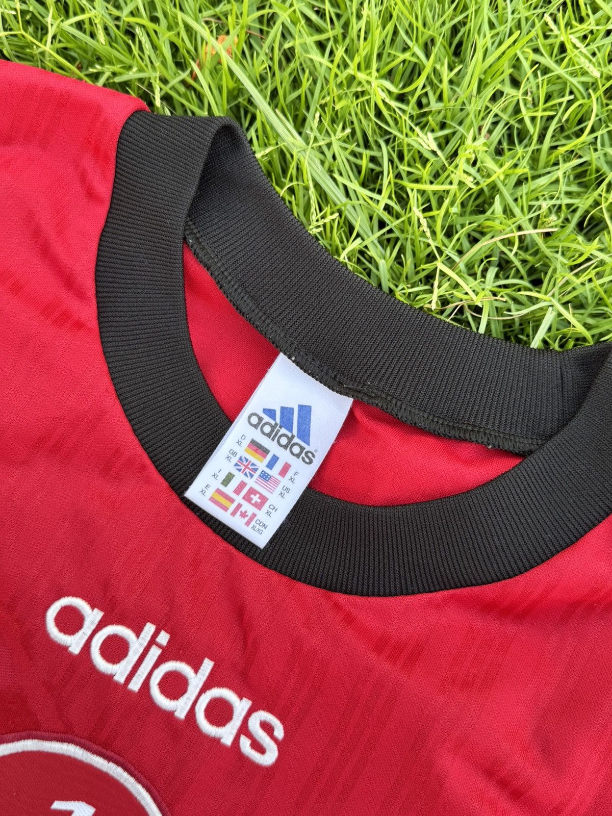 Adidas vintage 1997-1998 Adidas Size US XL / EU 56 / 4 - 7 Thumbnail