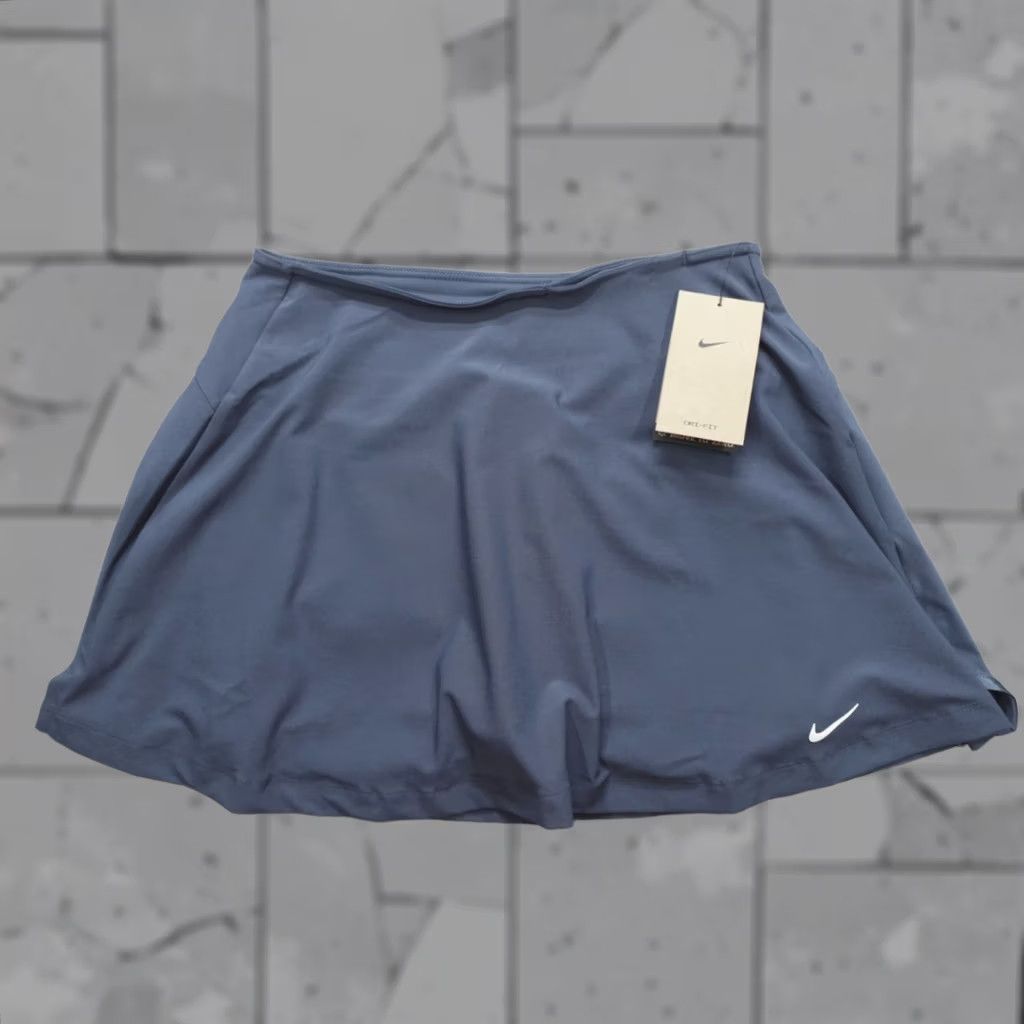 Nike Nike Golf Tennis Skort Skirt Lined Blue Gray Women’s L Color Blue Skort Athletic 90s? Size 36" / US 14 / IT 50 - 1 Thumbnail