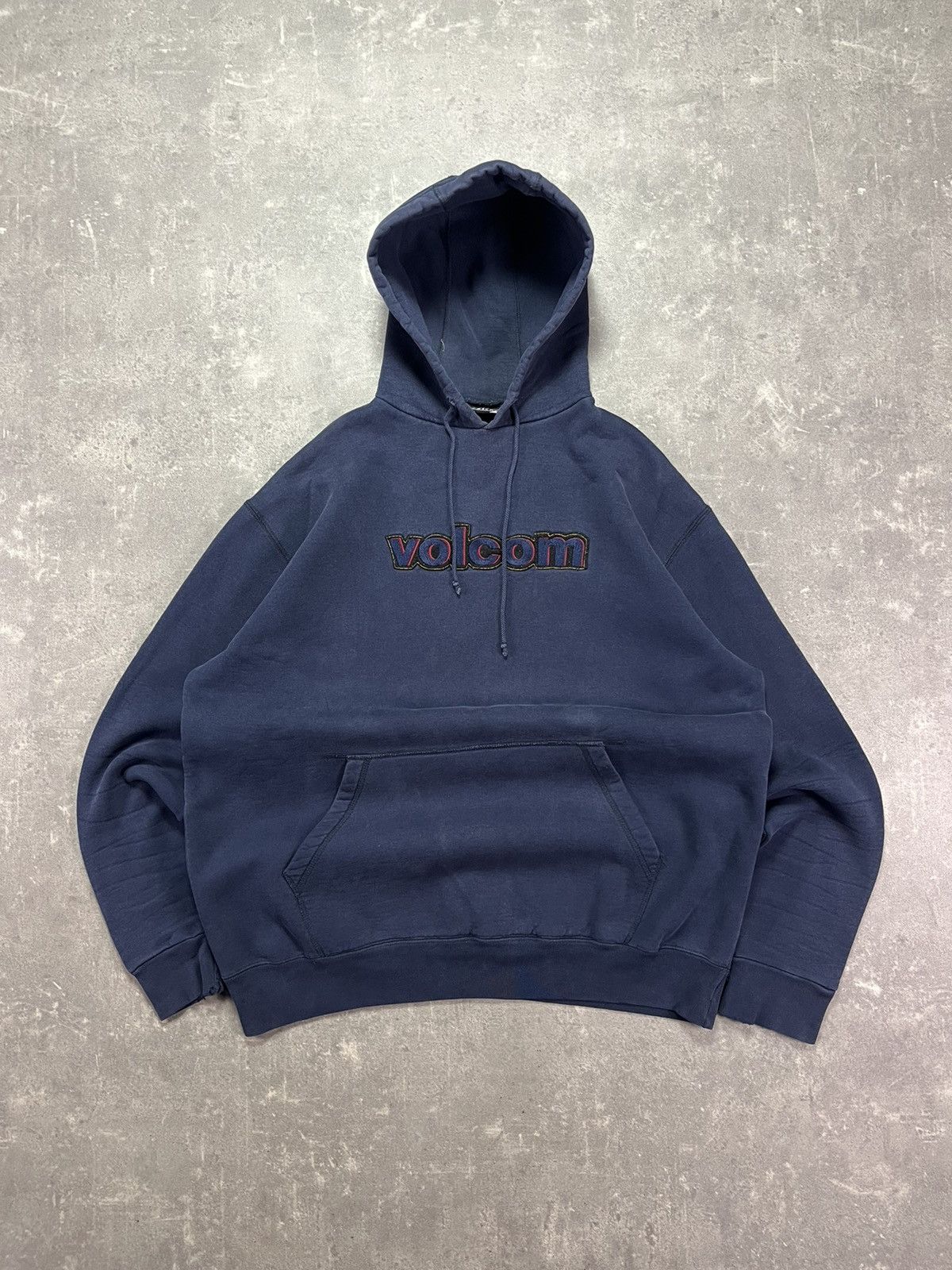 Volcom Volcom Y2K Front Logo Hoodie L XL Rare 00s Vintage Size US L / EU 52-54 / 3 - 3 Thumbnail