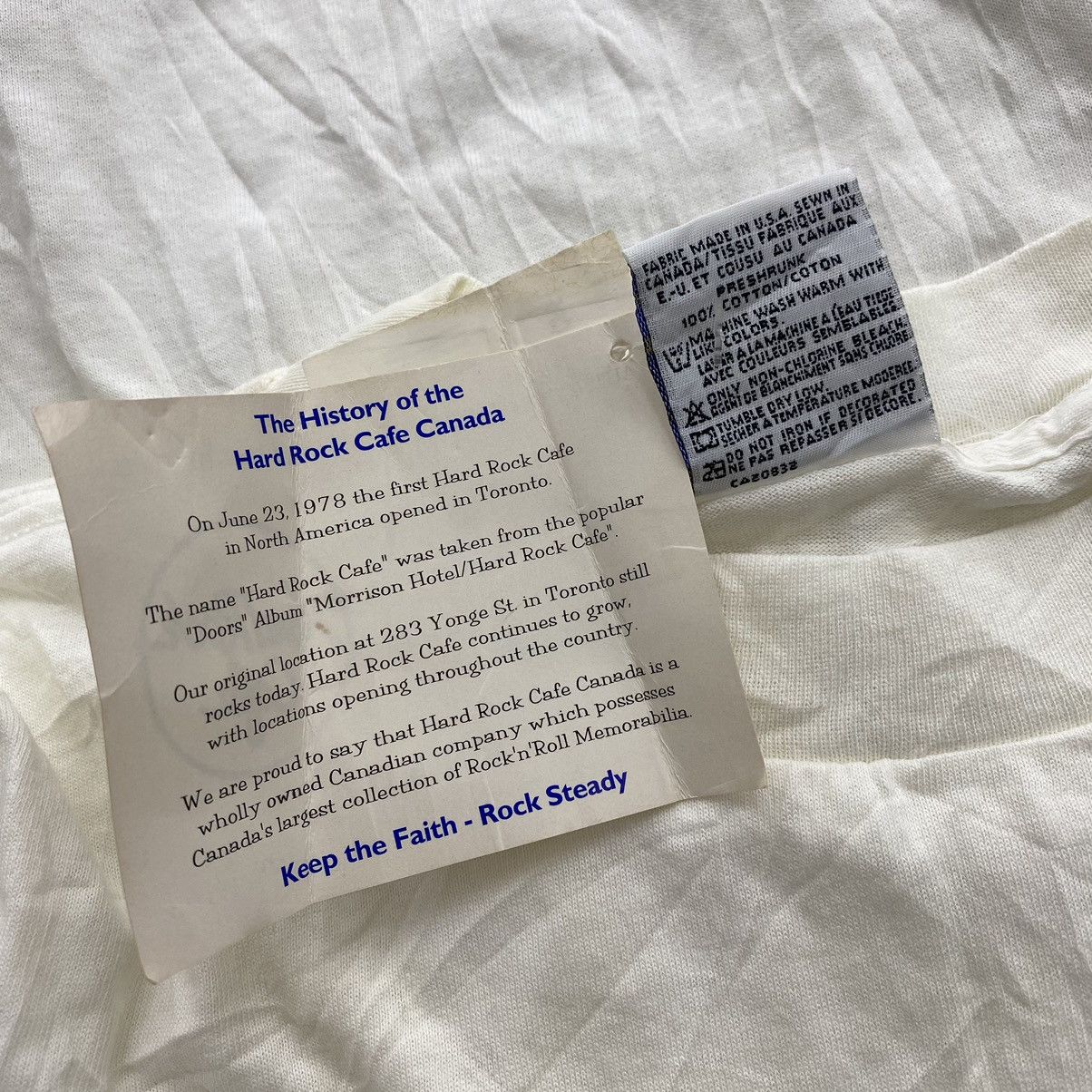 Hard Rock Cafe × Vintage Vintage 80s HARD ROCK CAFE Banff Usa Logo Print White Short Size US L / EU 52-54 / 3 - 6 Thumbnail