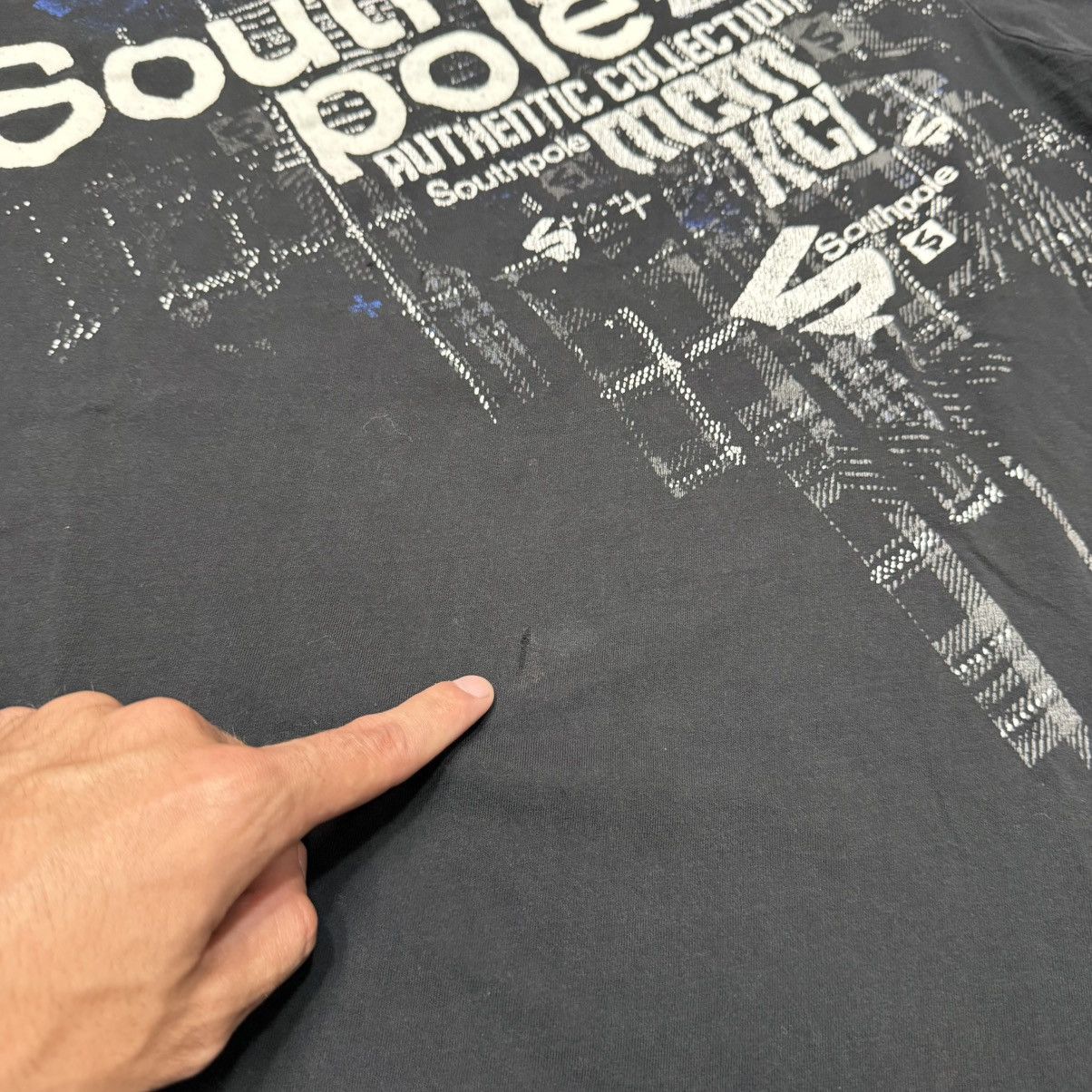 Affliction Vintage South Pole Black Y2K Grunt Grunge Tshirt Size US L / EU 52-54 / 3 - 4 Thumbnail