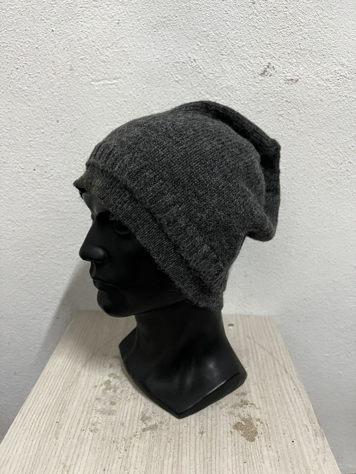 Zara ZARA Plain Beanie Hat Size ONE SIZE - 3 Thumbnail