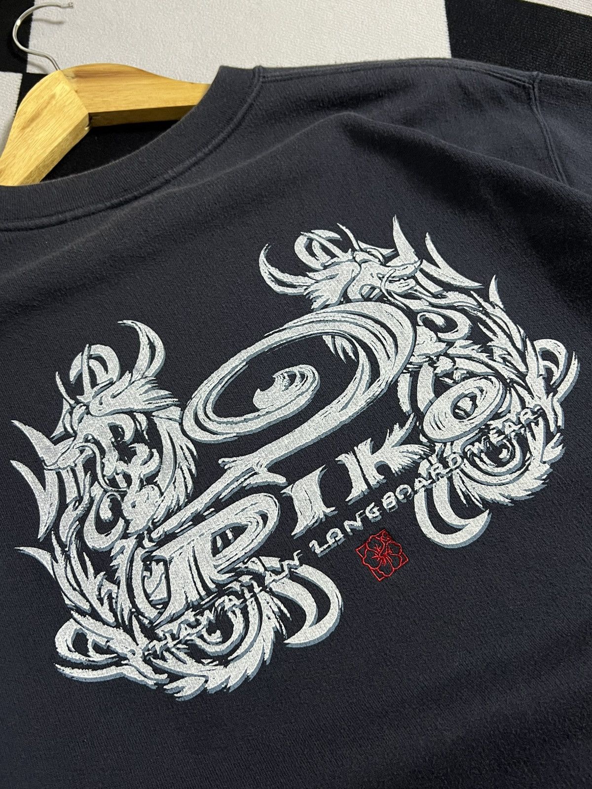 Other VINTAGE 90’s Y2K DRAGON DESIGN PIKO BACKHIT SWEATSHIRT Size US L / EU 52-54 / 3 - 5 Thumbnail