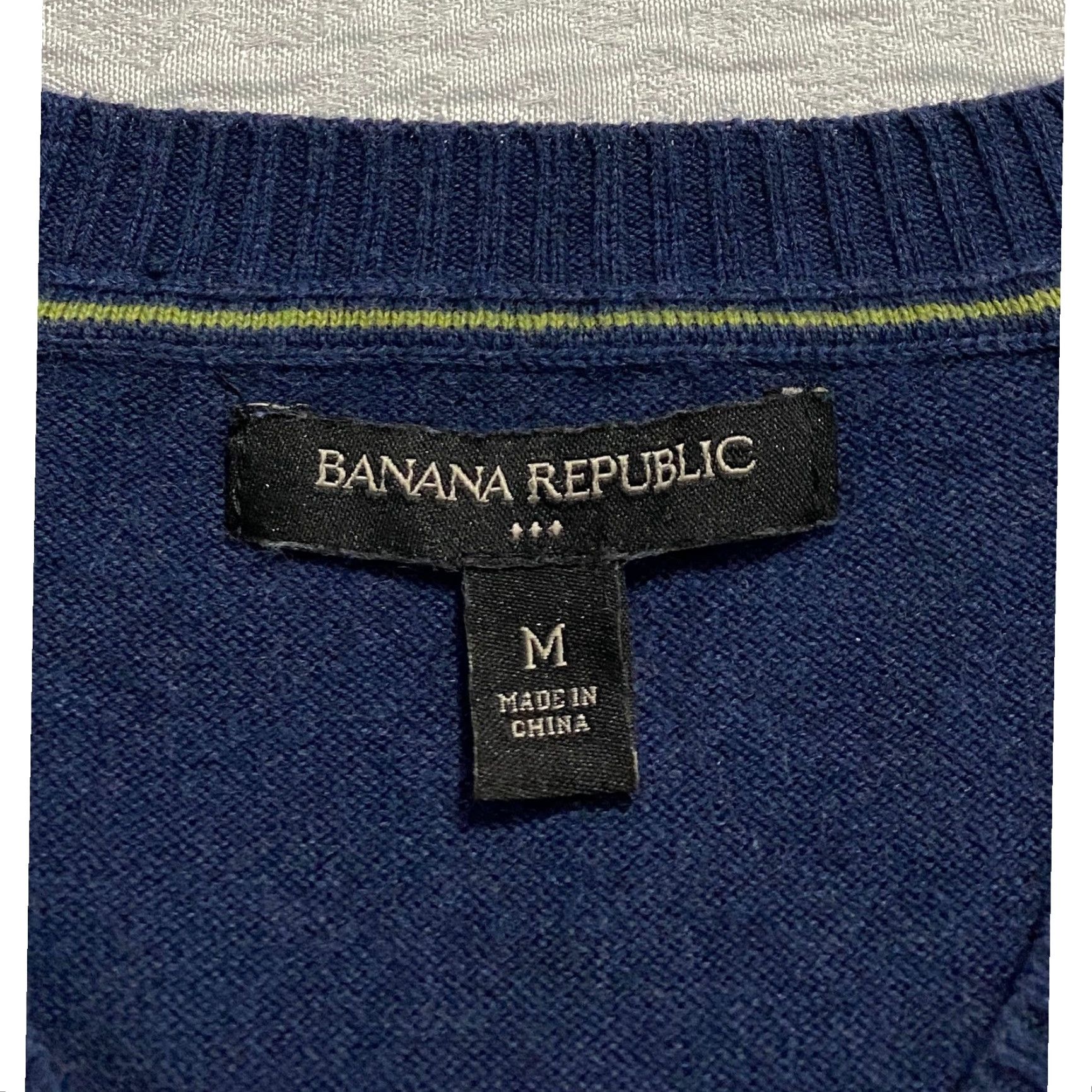 Banana Republic Banana Republic Mens V-Neck Sweater Long Sleeve Medium Blue Cotton Knit Pullover Casual Classic All Seasons Size US M / EU 48-50 / 2 - 3 Thumbnail