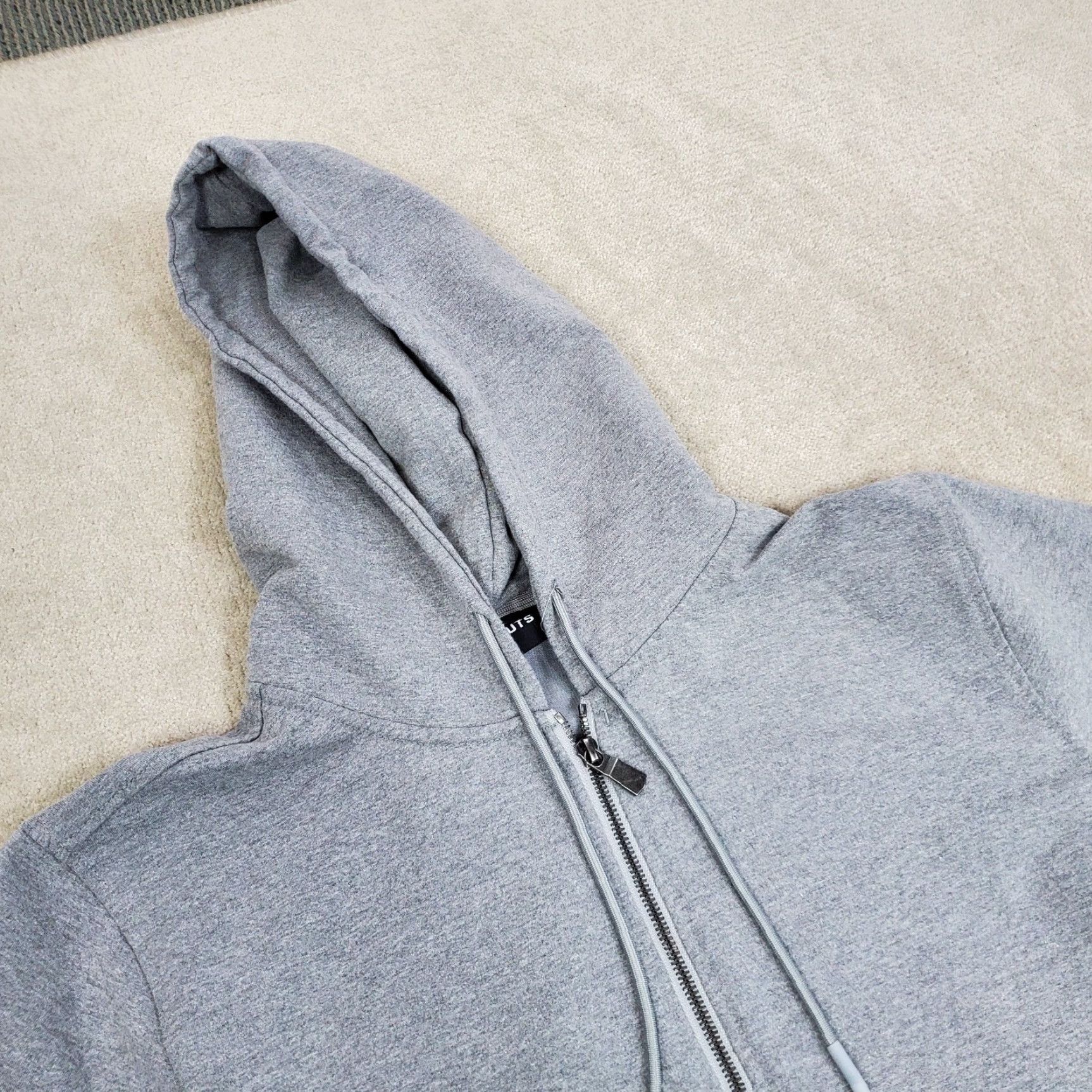 Cuts **Cuts Clothing Mens Large Gray Full Zip Hoodie Solid Casual Outdoor** User: Cuts Clothing Mens Large Gray Full Zip Hoodie Solid Casual Outdoor Size US L / EU 52-54 / 3 - 2 Thumbnail