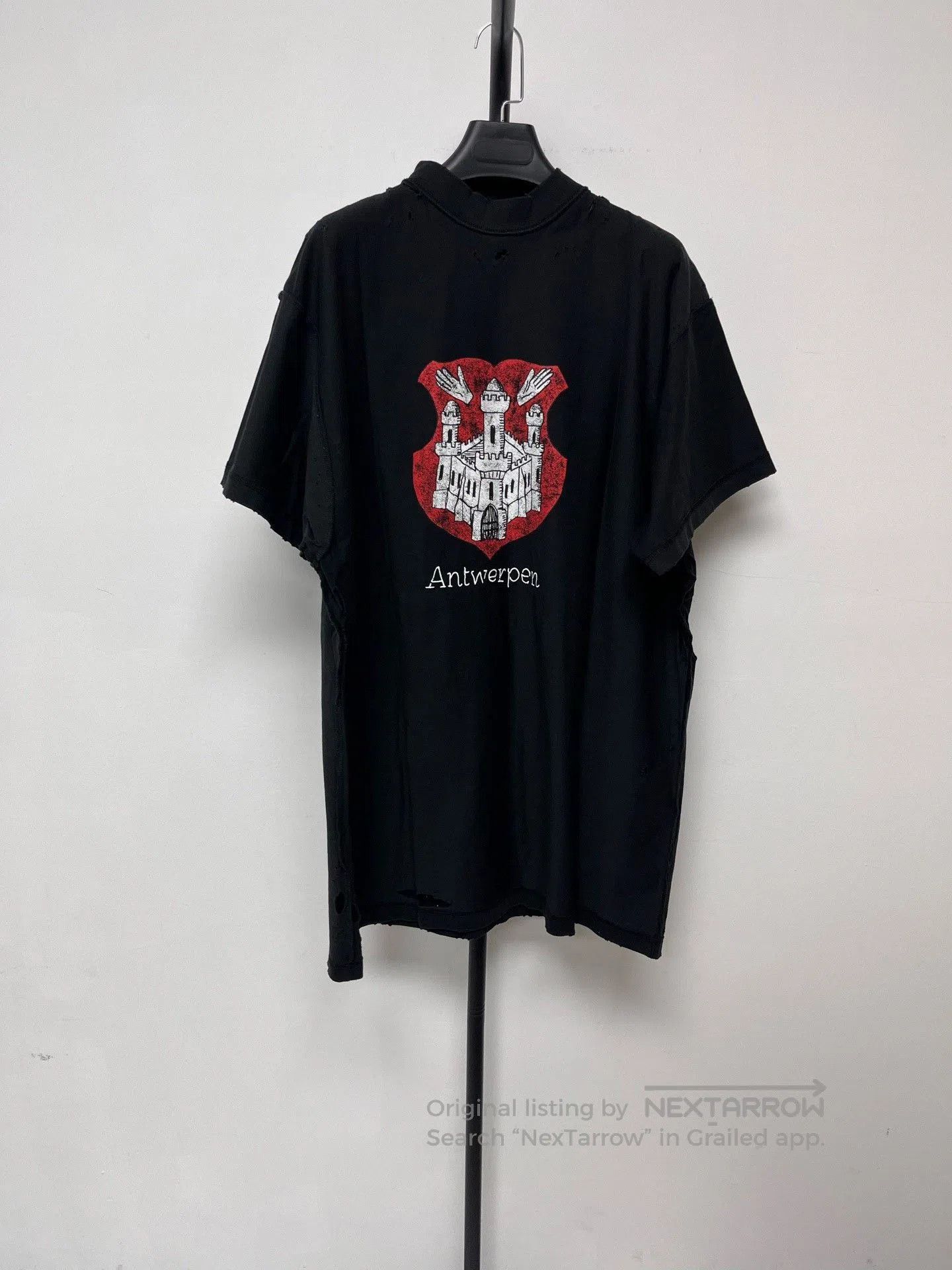 Balenciaga Balenciaga Logo Print Distressed Crewneck T-Shirt. Size US S / EU 44-46 / 1 - 1 Thumbnail