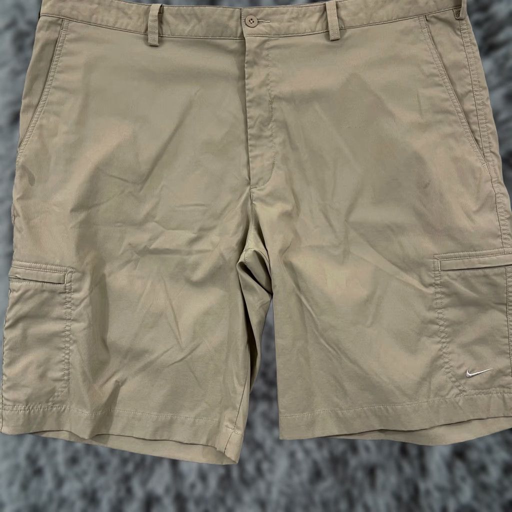 Nike Nike Golf Shorts Mens 40 Tan Khaki Tour Performance Dri-Fit Pocket Active Light Comfort Lightweight Basketball? Size US 40 / EU 56 - 1 Thumbnail