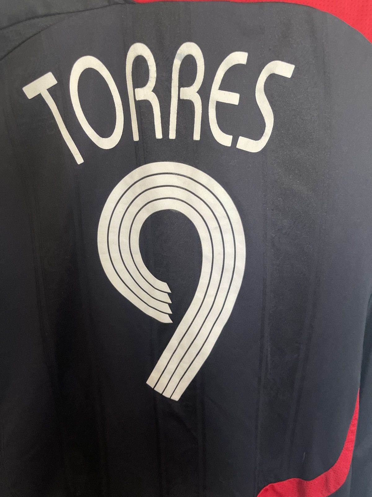 Adidas Vintage Liverpool jersey fernando torres LS Size US S / EU 44-46 / 1 - 7 Thumbnail