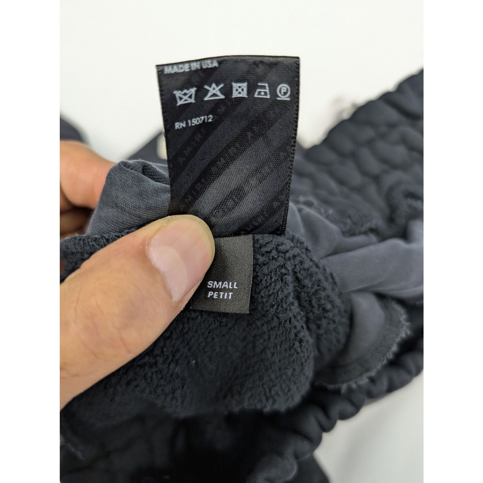 Amiri o1rshd1 Vintage Collegiate Shorts in Black Size US 30 / EU 46 - 11 Thumbnail