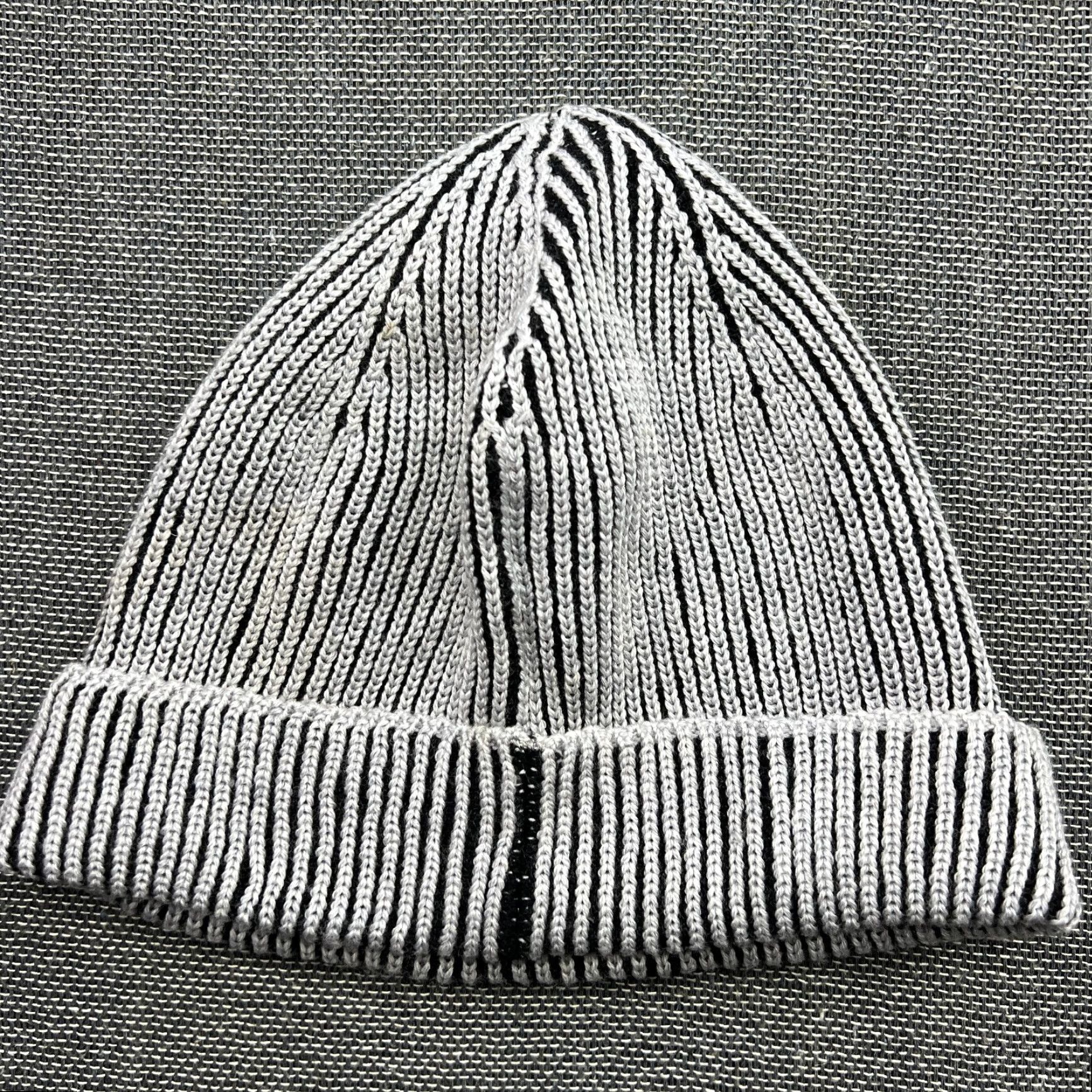 Vintage ACLIMA Beanie Hat One Size OS 100% Merino Wool Gray Black Ribbon Cuffed Unisex Adults Wool Hat Beanie OS Gray Merino Wool Ulvang Size ONE SIZE - 2 Thumbnail