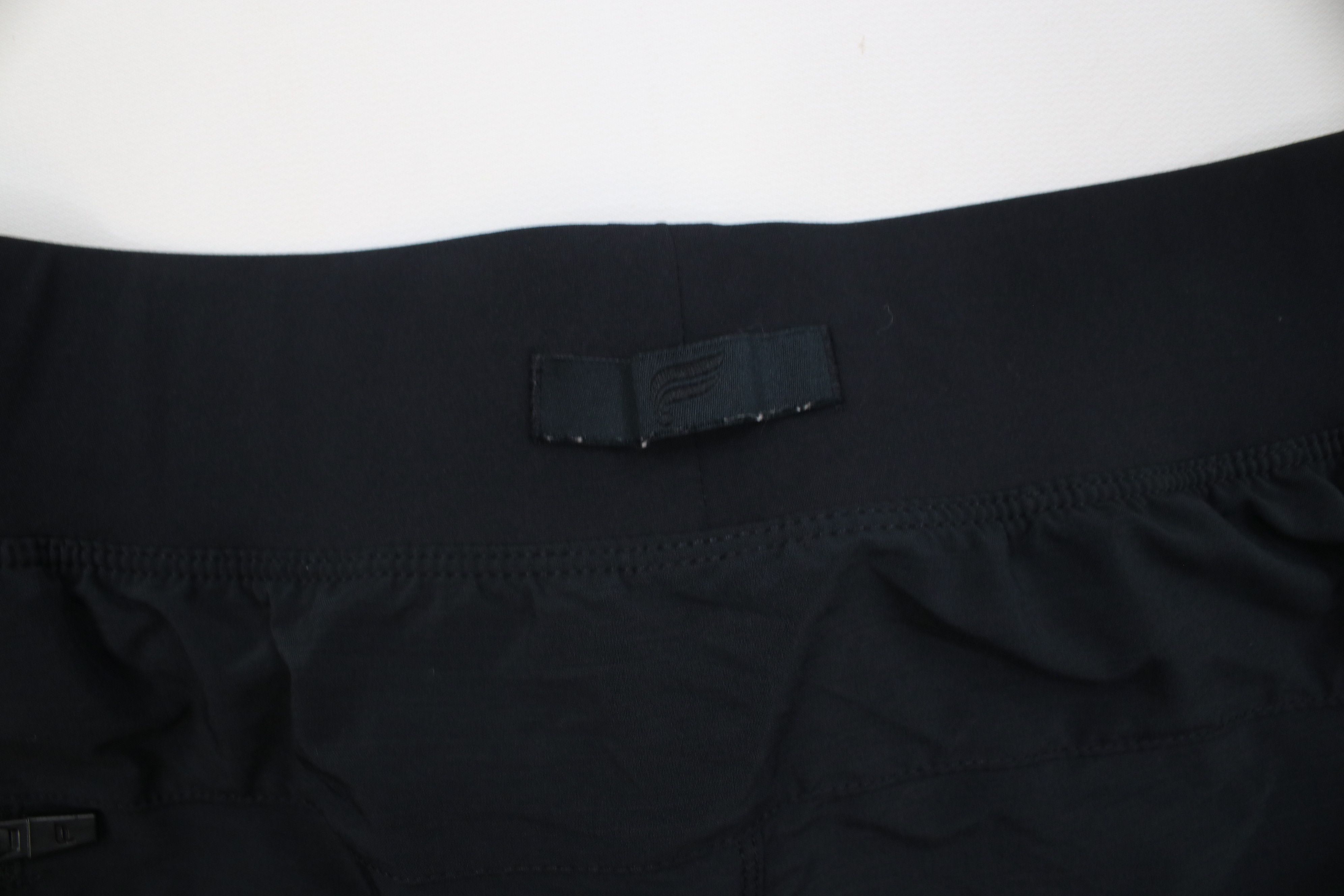 Fabletics Fabletics Compression Lined Above Knee Gym Shorts Black Size US 32 / EU 48 - 11 Thumbnail