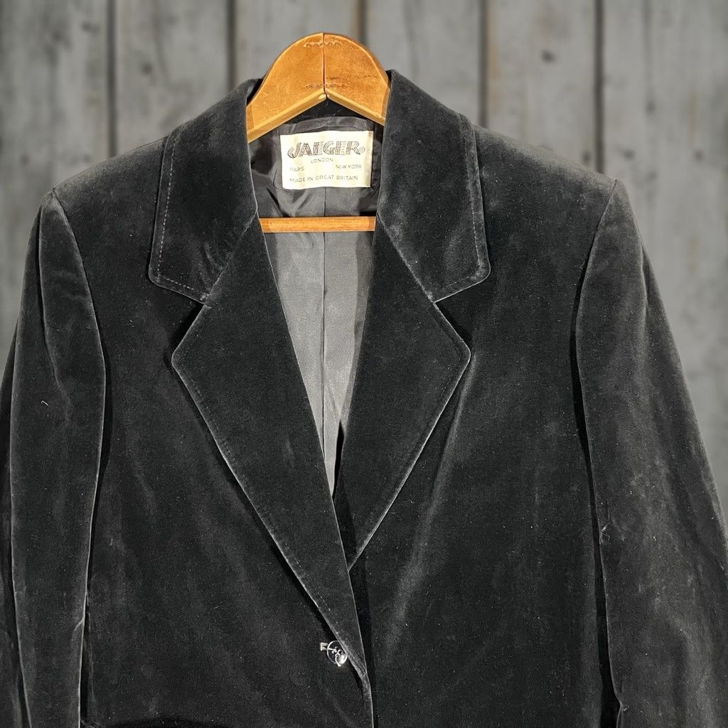 Vintage VINTAGE Blazer Jacket Women 12 Black Cotton Velour Velvet Blazer Size XL / US 12-14 / IT 48-50 - 1 Thumbnail