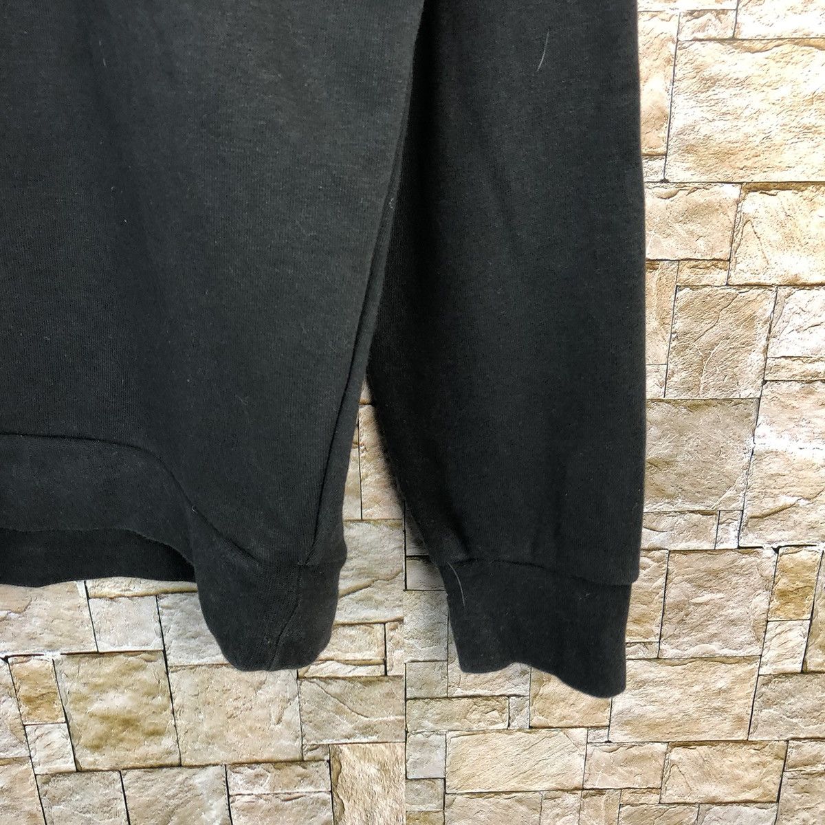 Vintage Black Sweatshirt #A411 Size US M / EU 48-50 / 2 - 8 Thumbnail