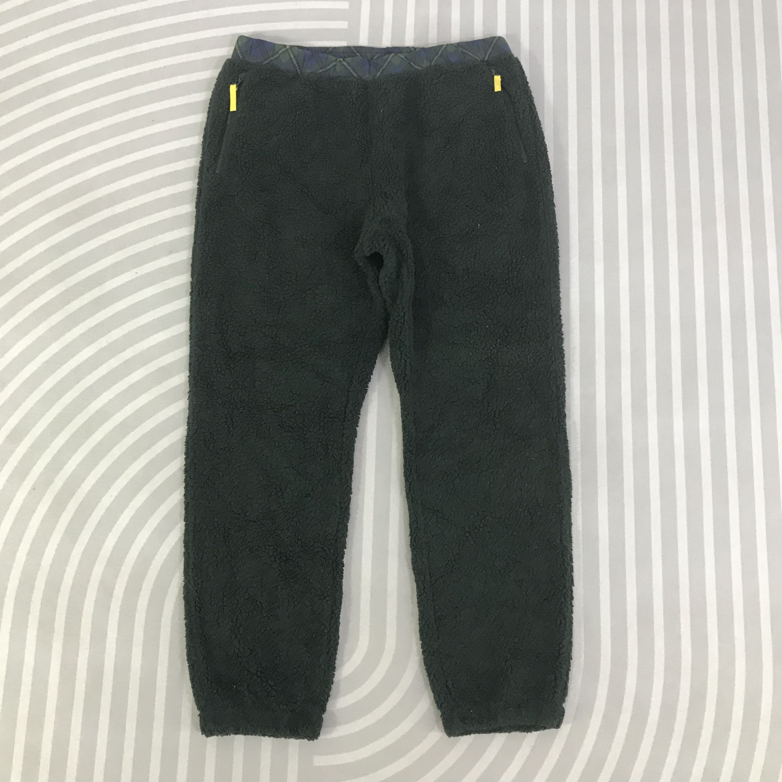 JW Anderson Vintage JW.Anderson Sherpa fleece Track Pants K130B5 Size US 34 / EU 50 - 1 Thumbnail