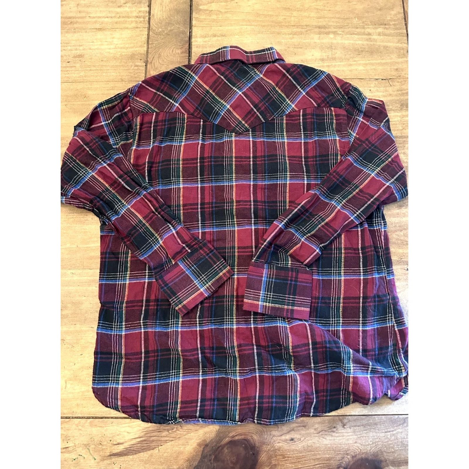 Wrangler VINTAGE Wrangler Western Pearl Snap Shirt Red Blue Black Plaid Cowboy XL Mens Swinging 90s Western Theme Cowboy Cut Size US XL / EU 56 / 4 - 3 Thumbnail