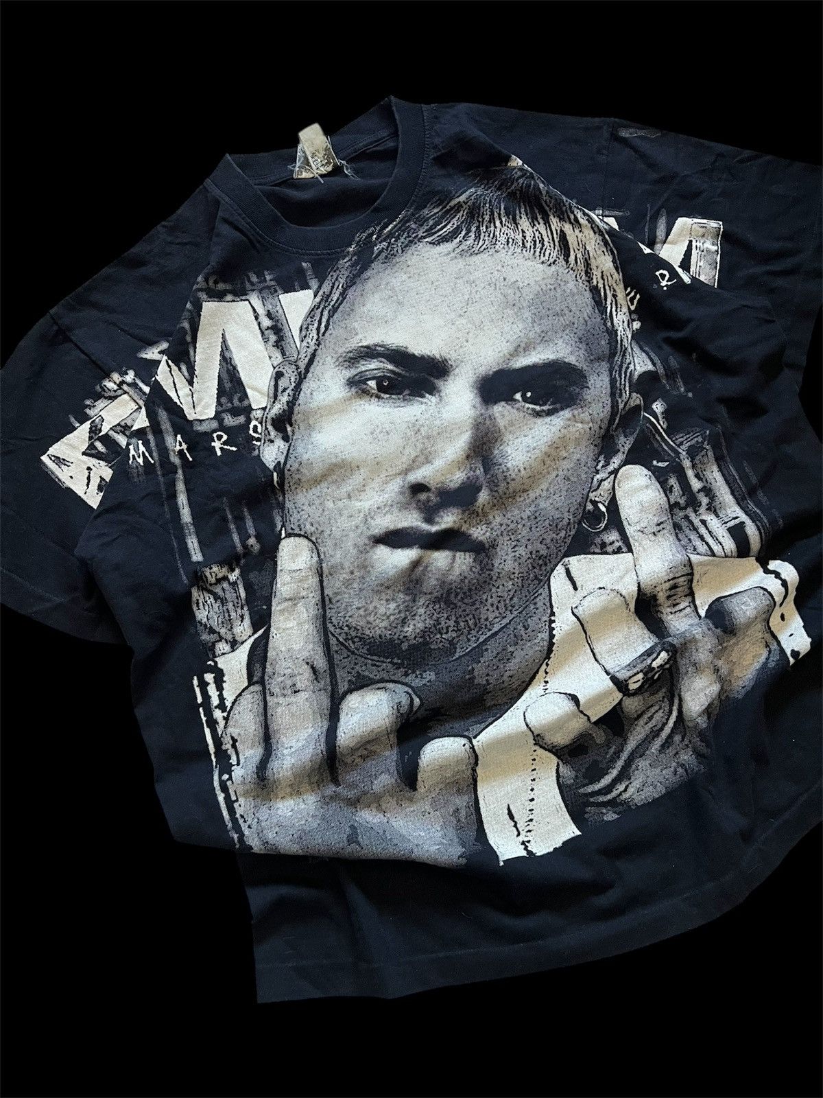 Vintage Vintage Eminem “Middle Fingers” Graphic Tee Size US L / EU 52-54 / 3 - 4 Thumbnail