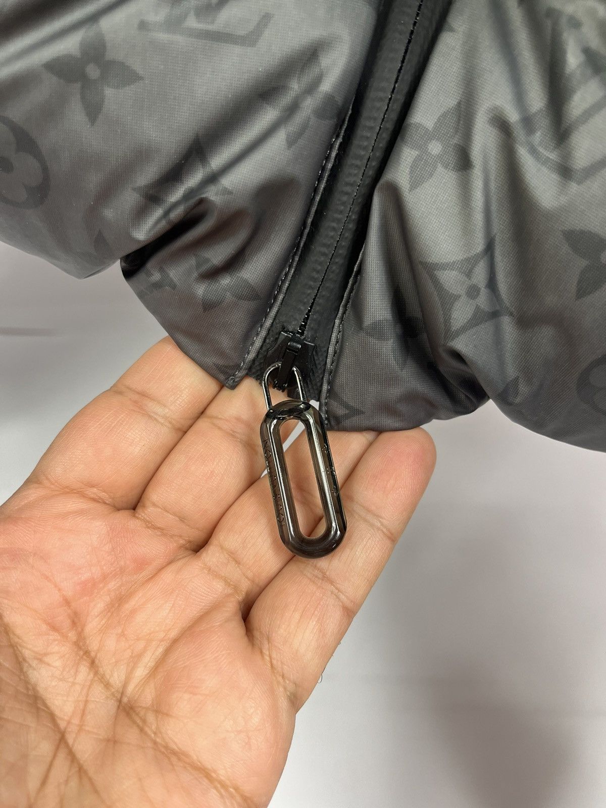 Louis Vuitton 2054 Heat & water sensitive technical puffer ski jacket Size US XXL / EU 58 / 5 - 7 Thumbnail
