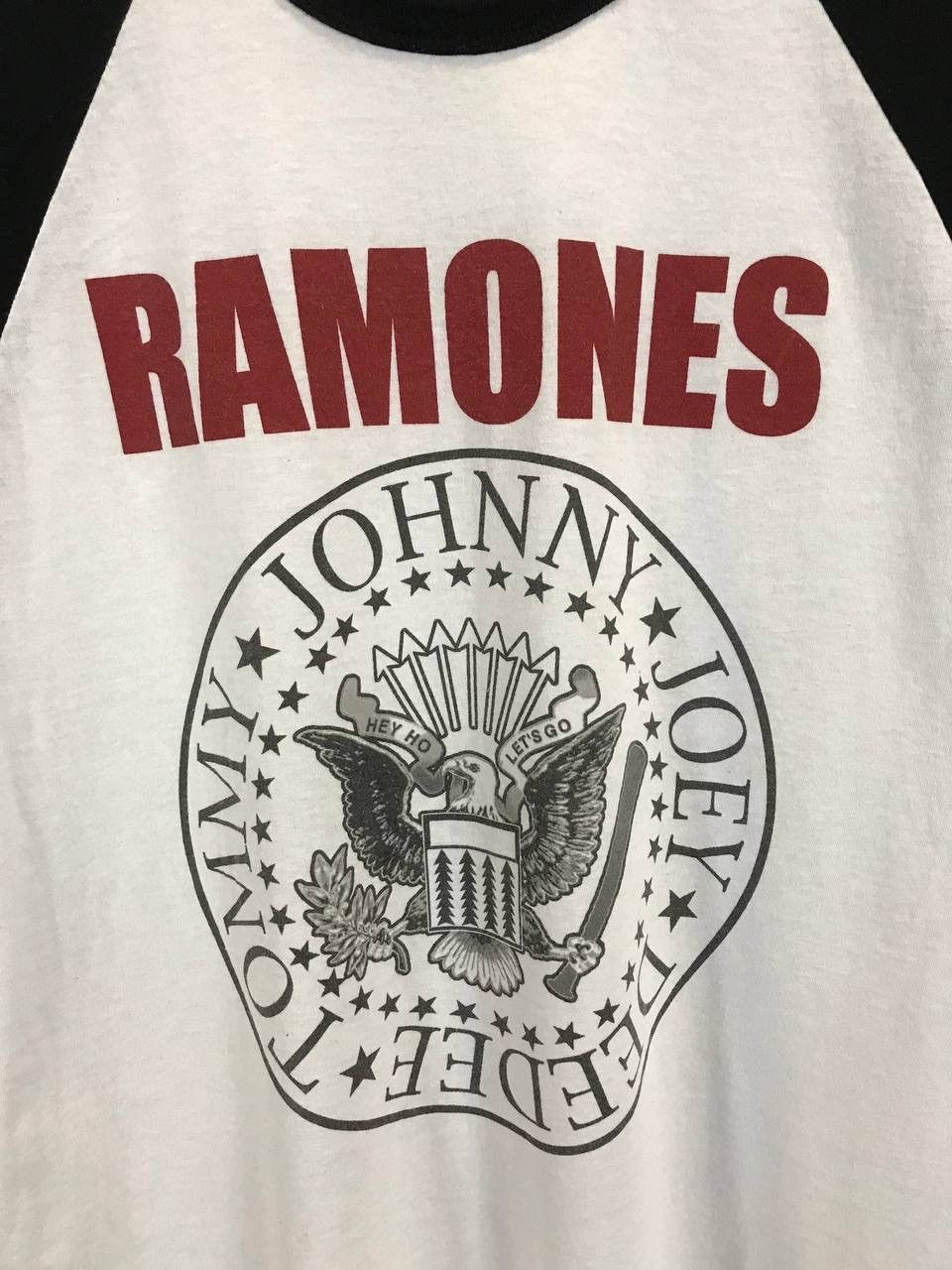 Band Tees Ramones rock band big logo tee Size US L / EU 52-54 / 3 - 3 Thumbnail