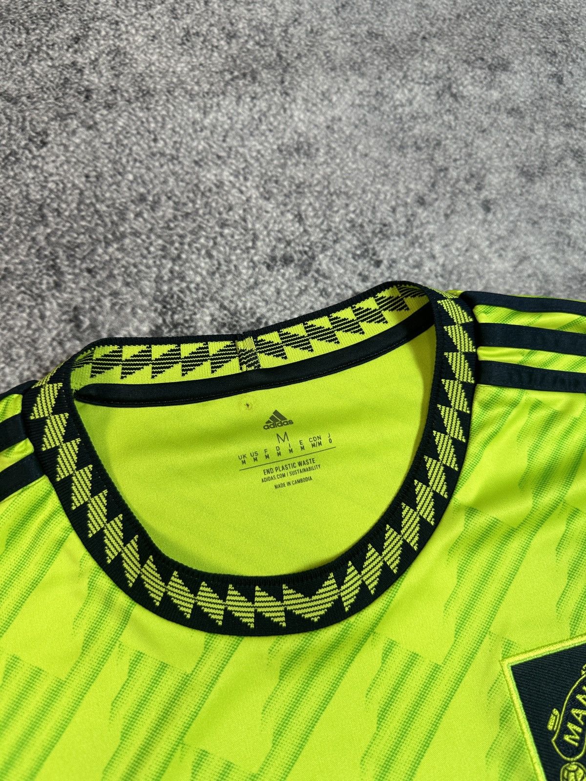 Adidas Adidas Manchester United Soccer Jersey Y2K Blokecore Rare M Size US M / EU 48-50 / 2 - 3 Thumbnail