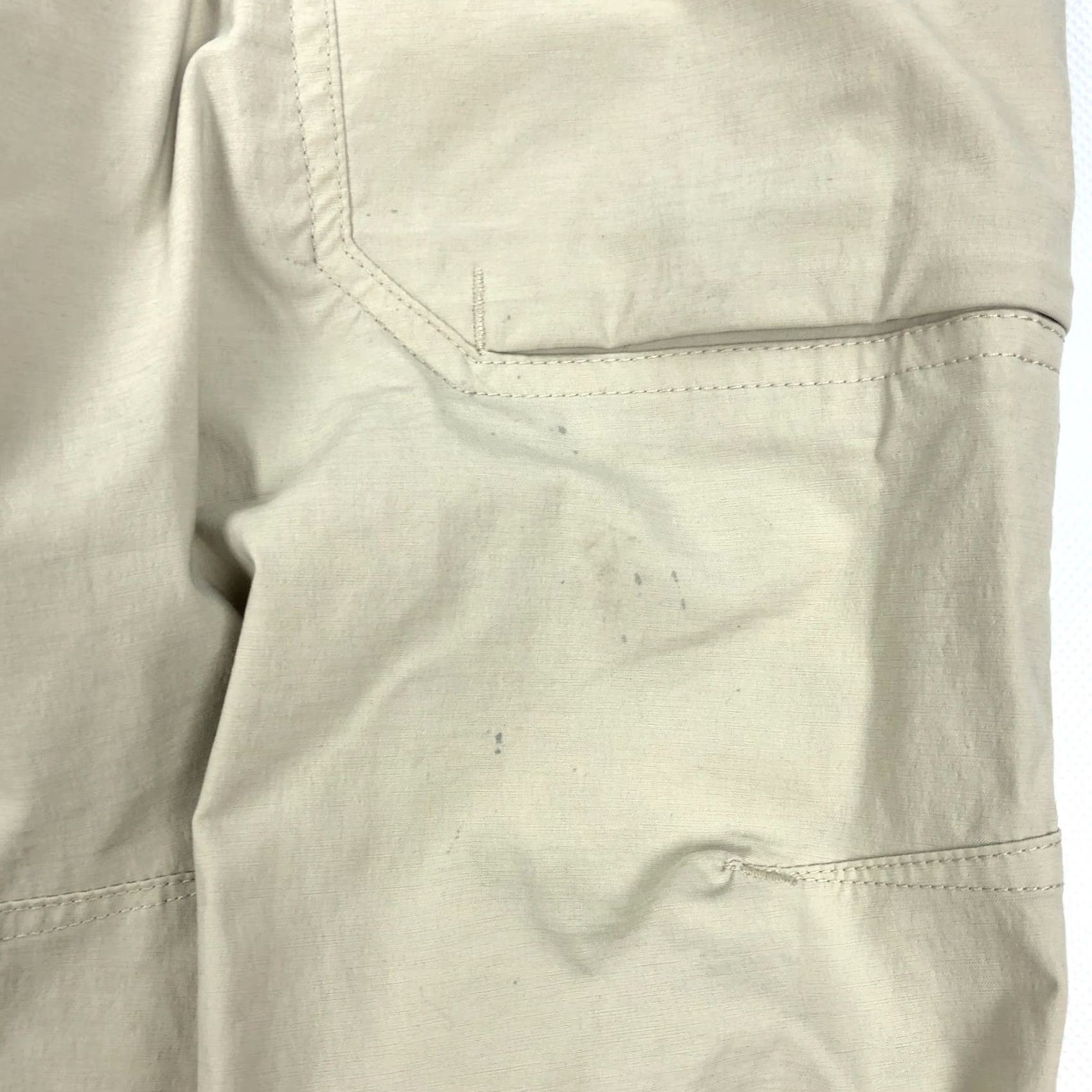 Under Armour Under Armour Cargo Pants Mens 32x32 Beige Flat Front Regular Fit Pants Size US 32 / EU 48 - 5 Thumbnail